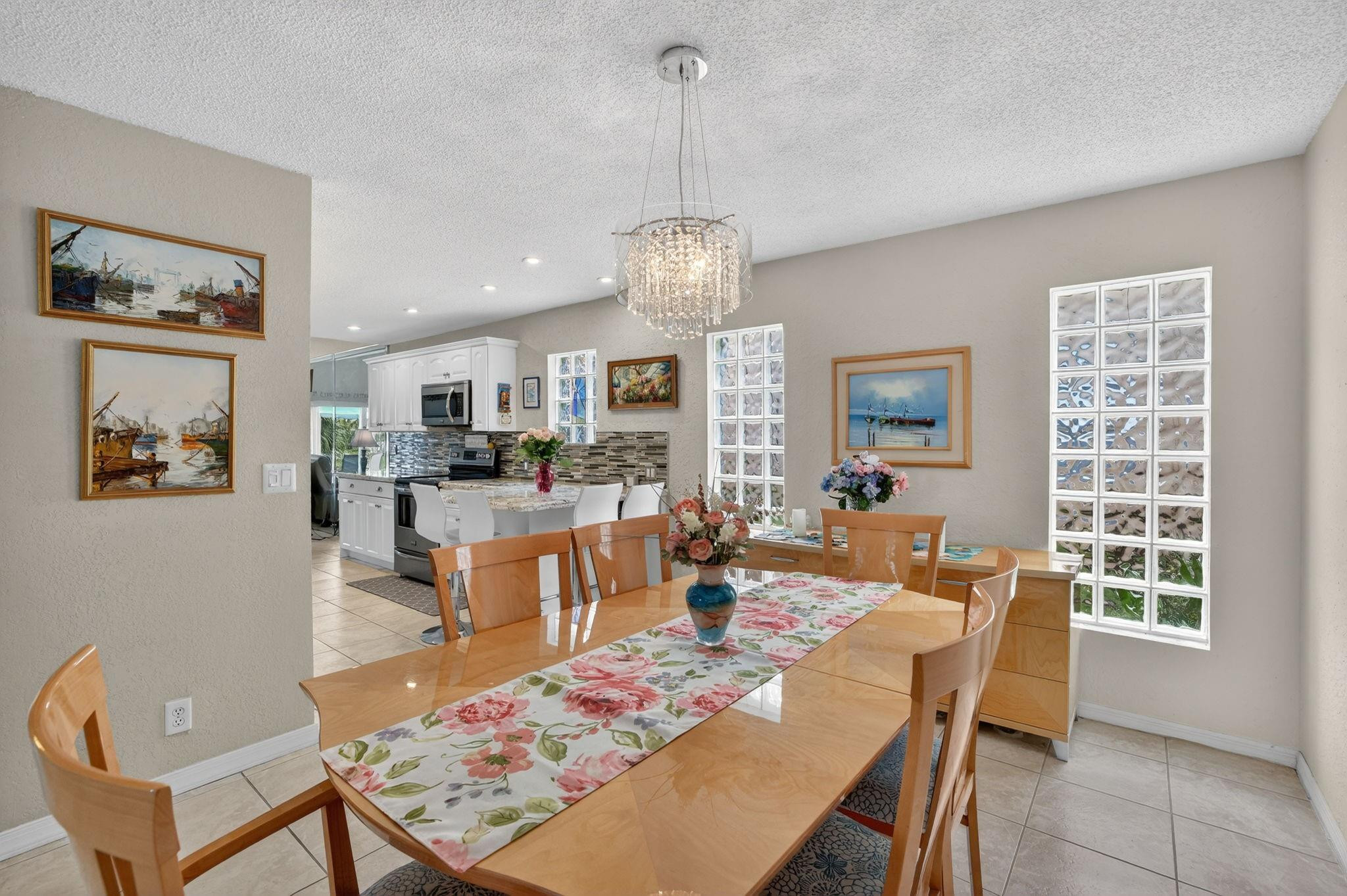 10638 NW 7th Street