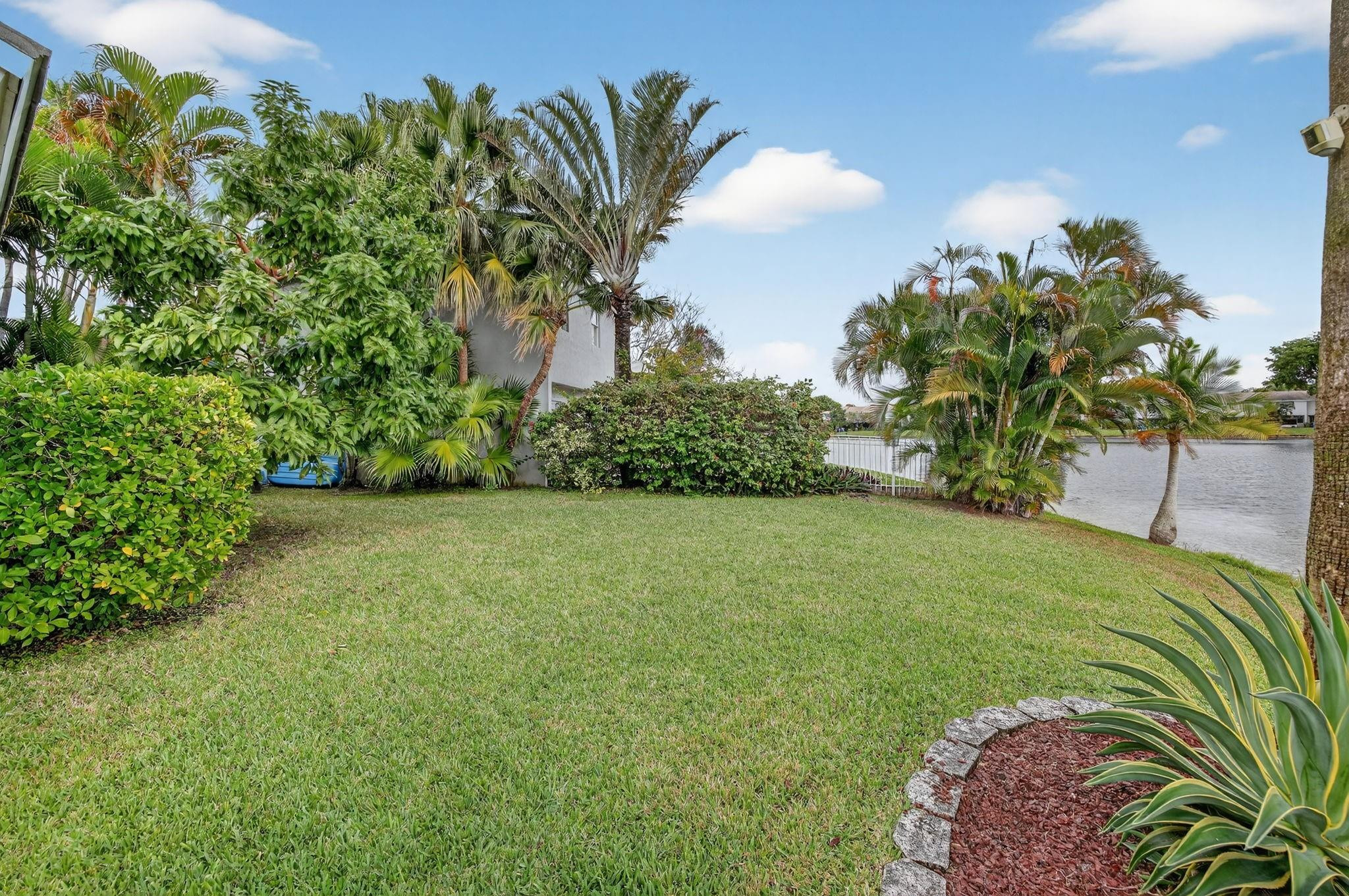 10638 NW 7th Street
