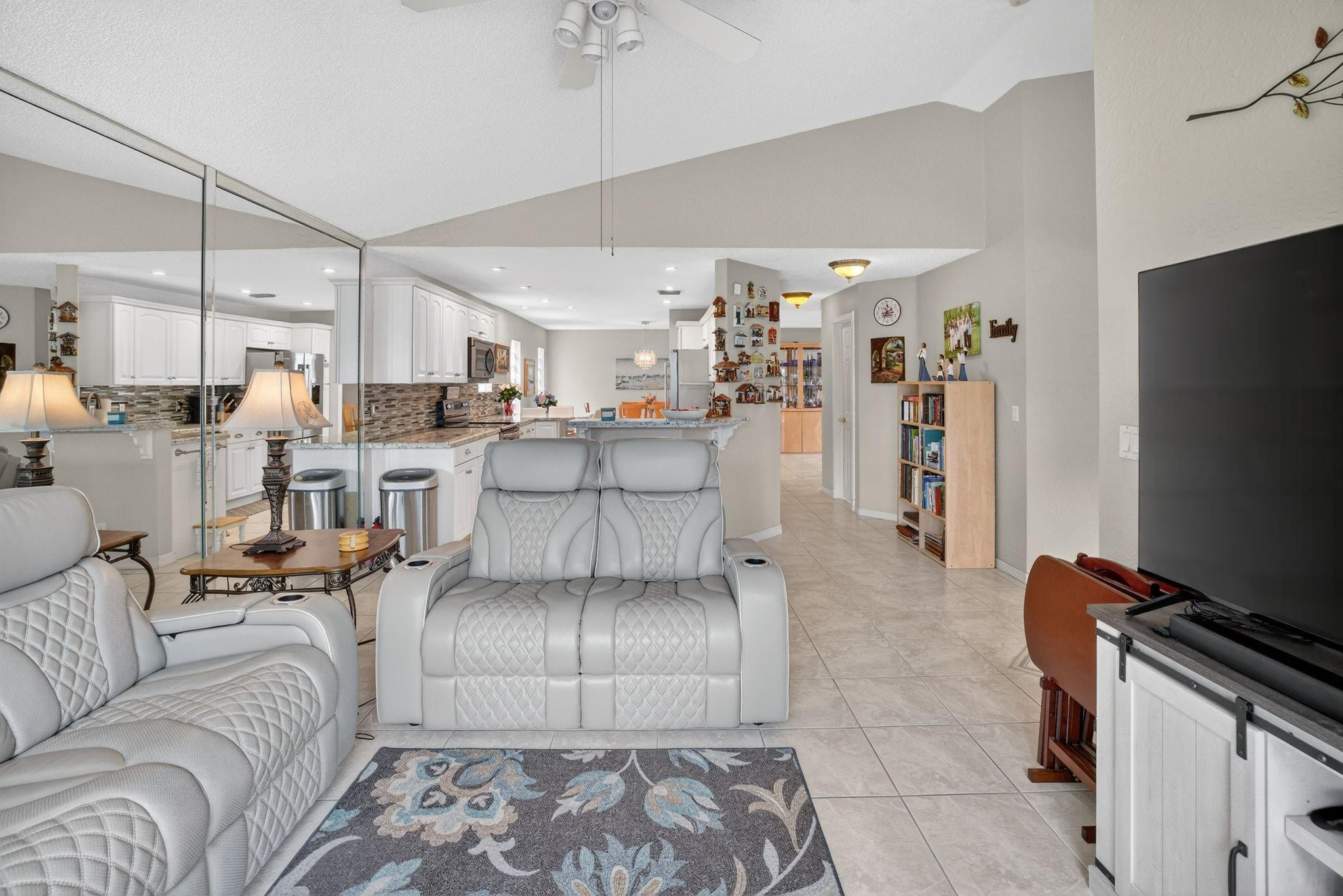 10638 NW 7th Street