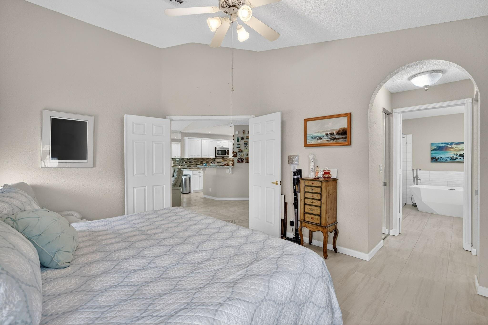 10638 NW 7th Street
