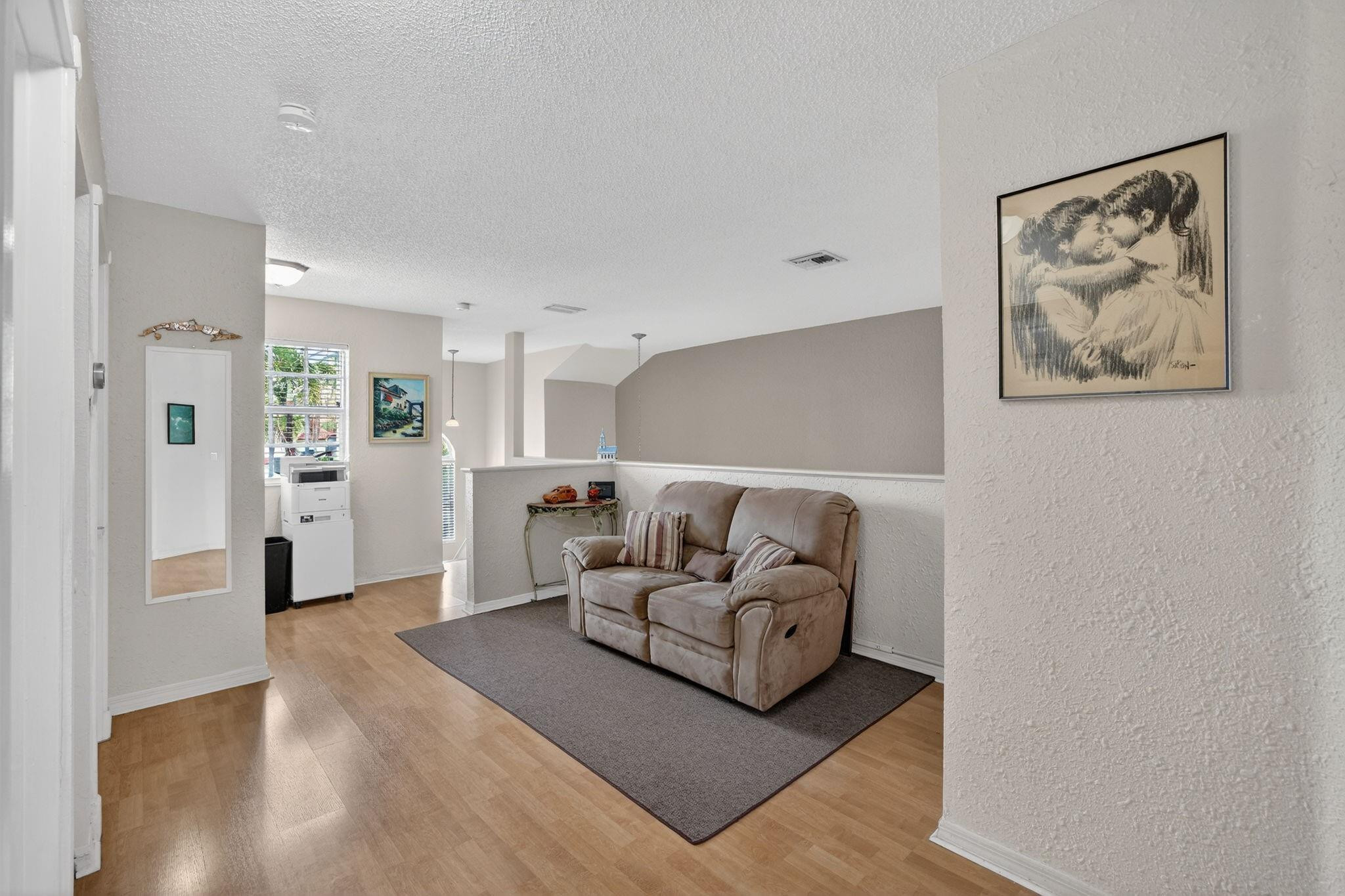 10638 NW 7th Street