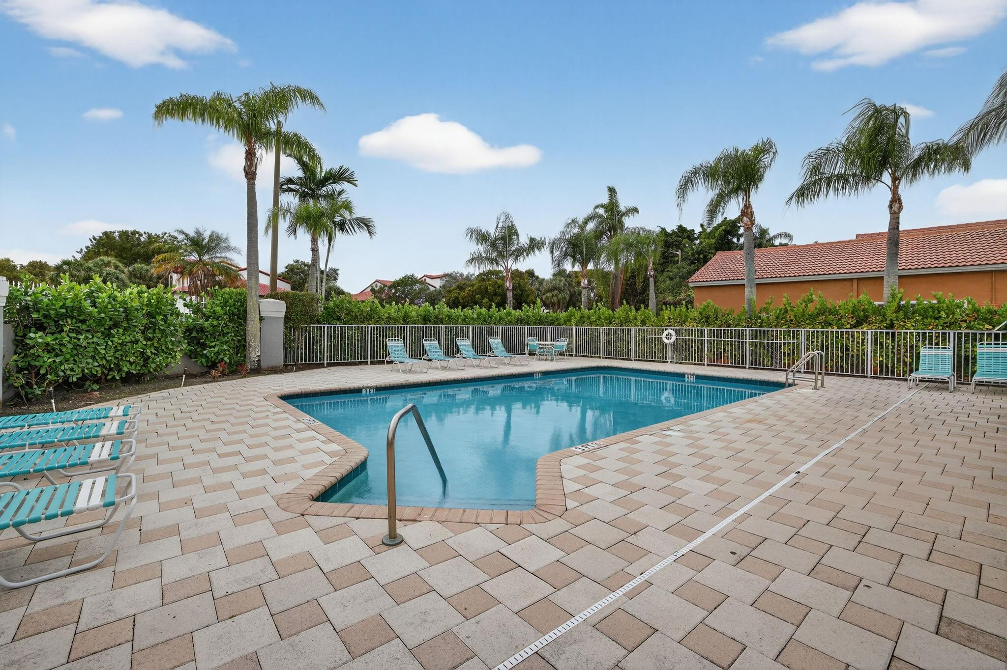 10638 NW 7th Street