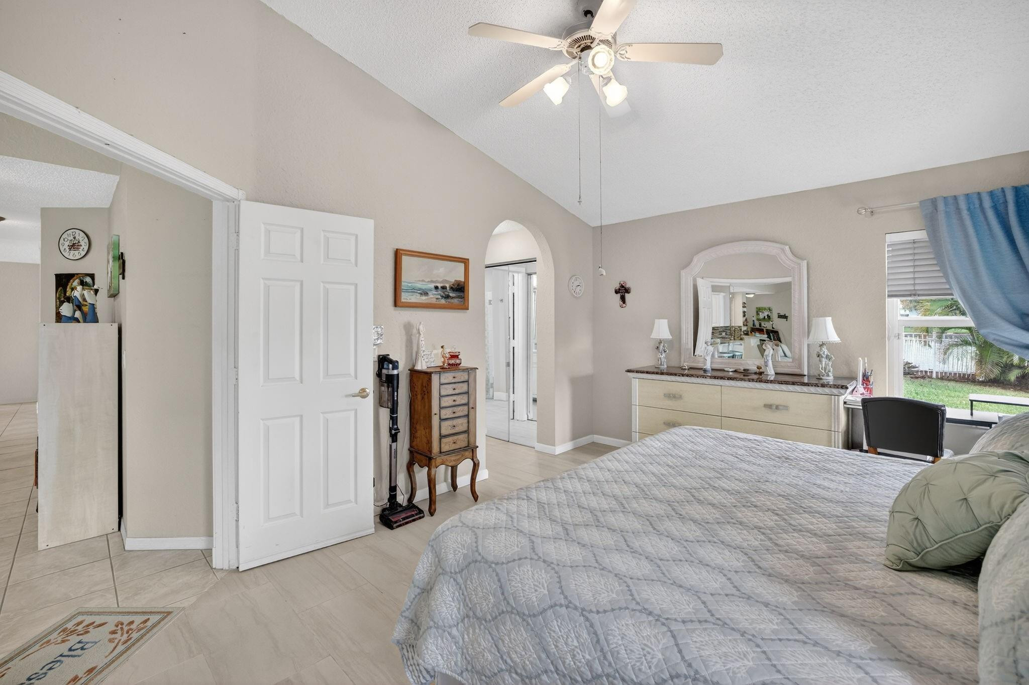 10638 NW 7th Street