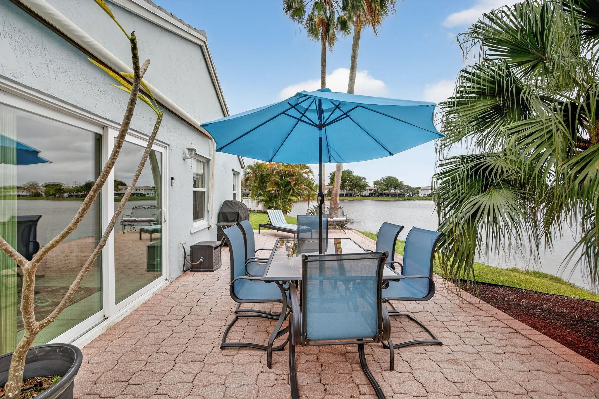 10638 NW 7th Street