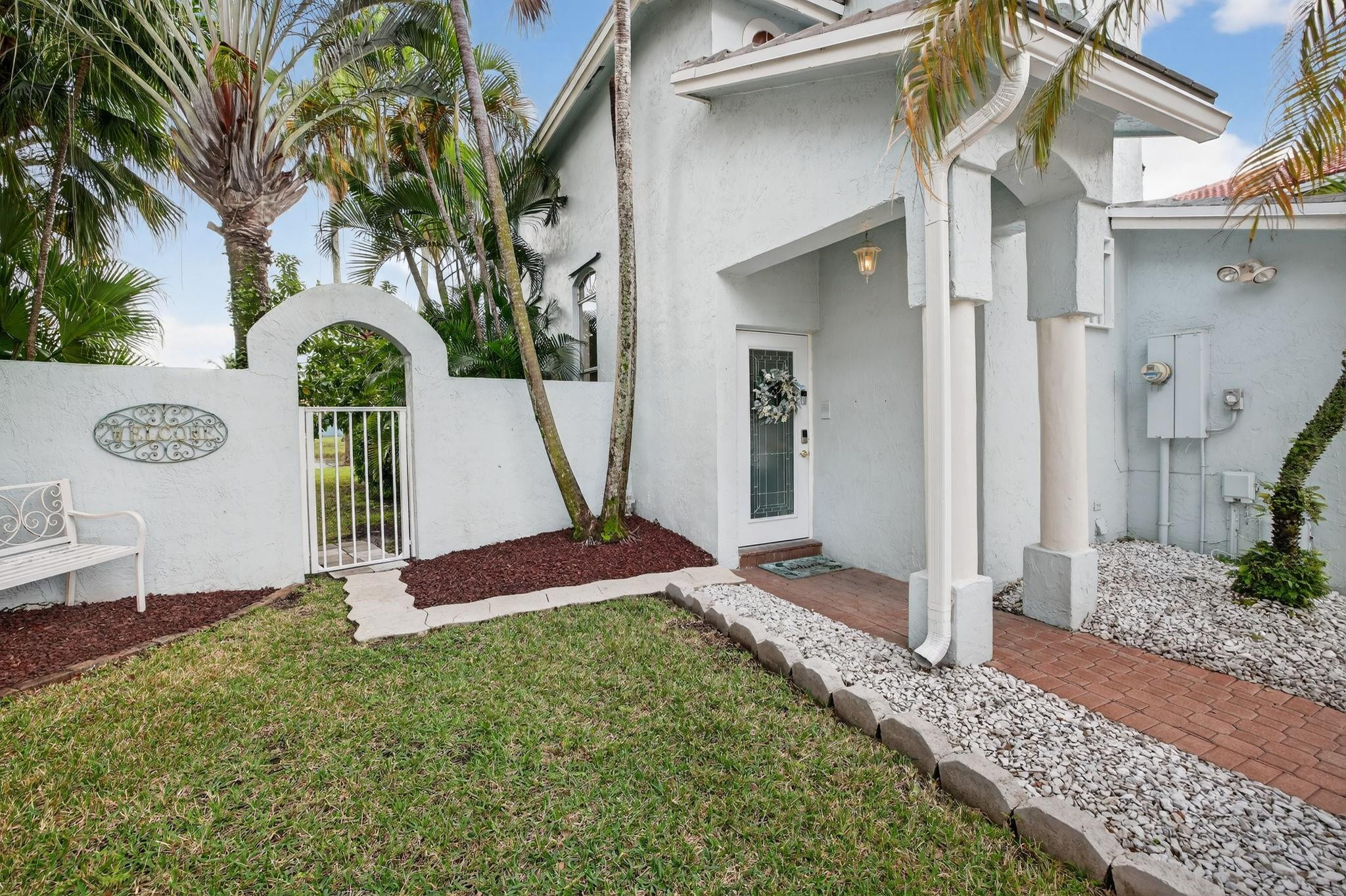 10638 NW 7th Street