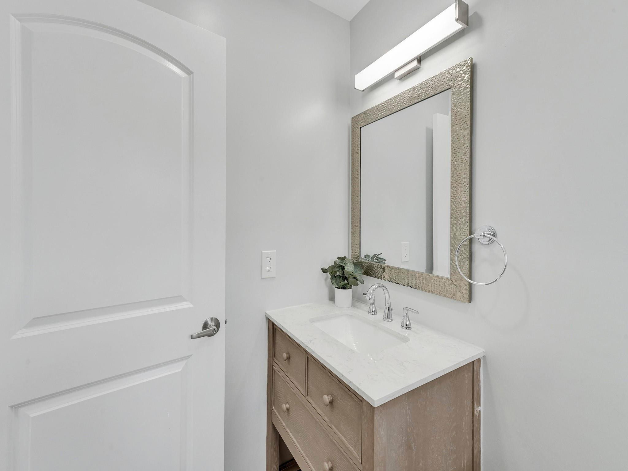 3261 Aqua Vista Drive