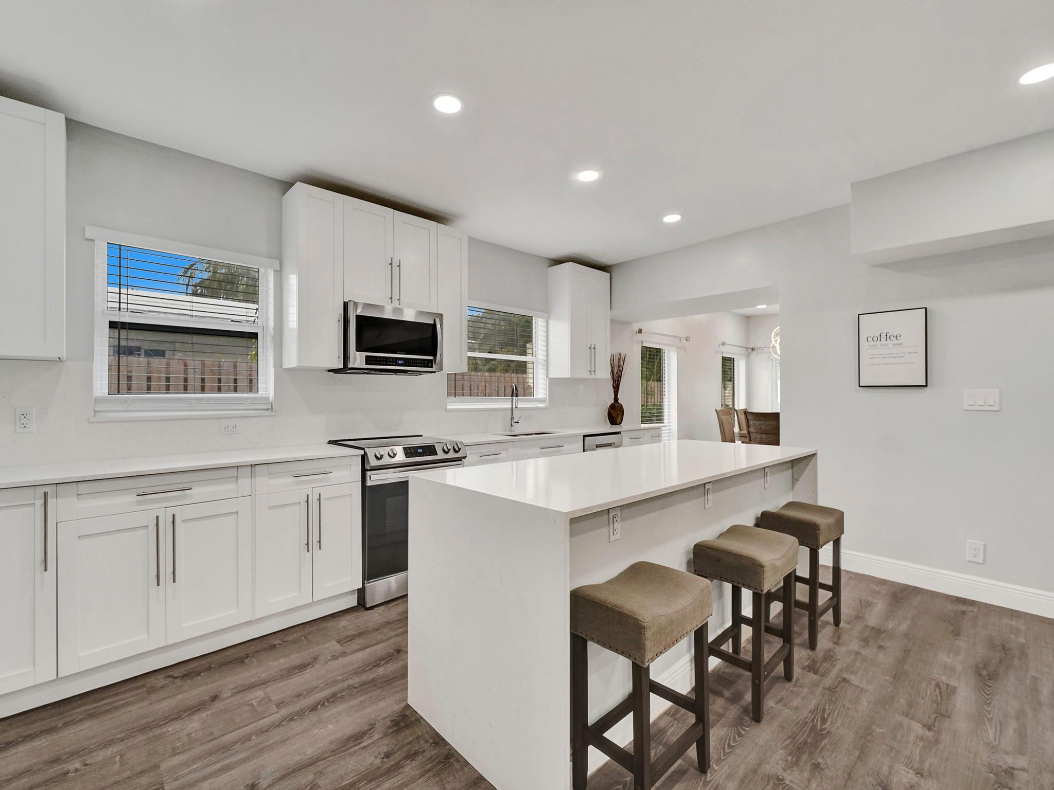 3261 Aqua Vista Drive