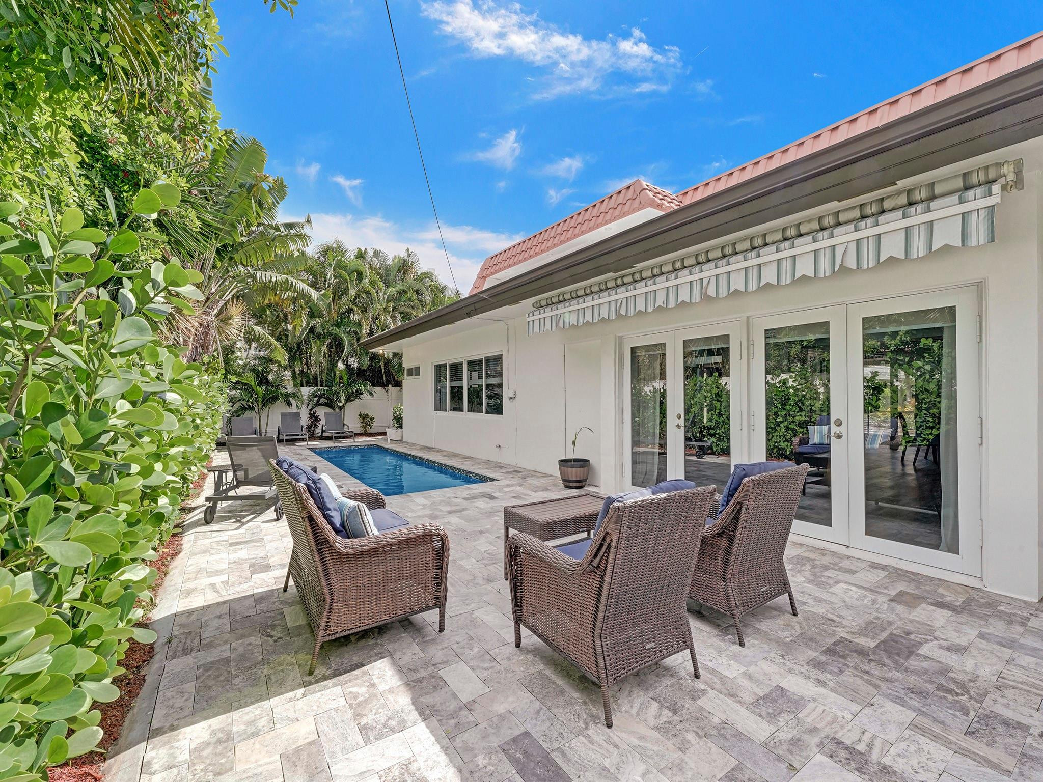 3261 Aqua Vista Drive