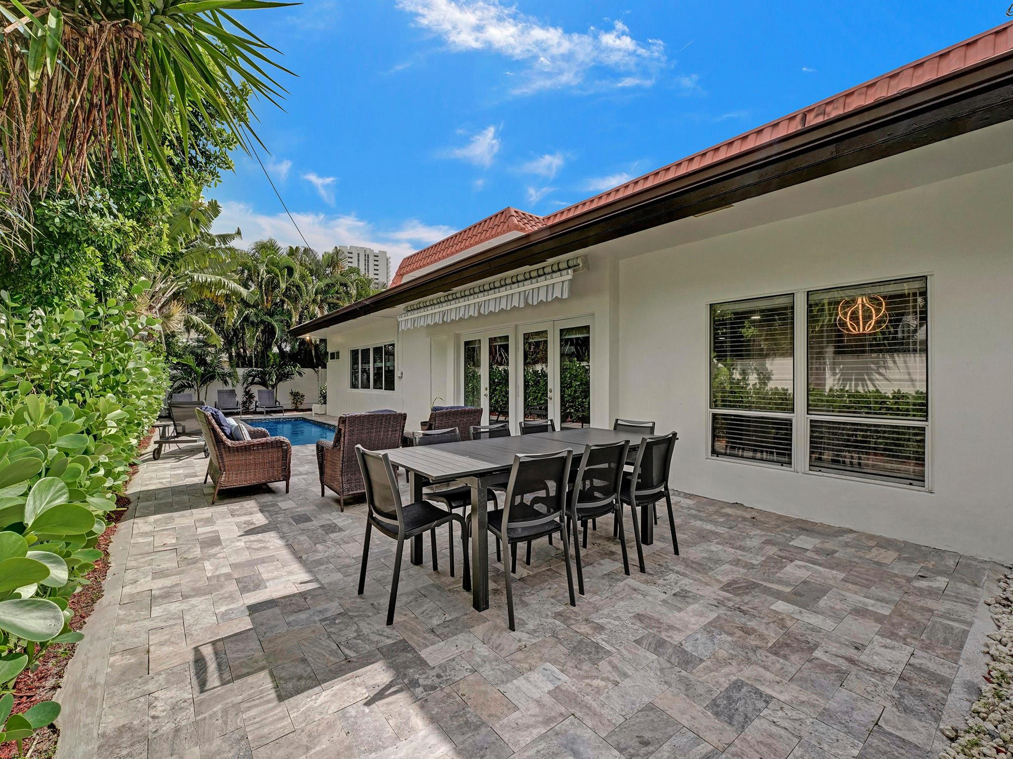 3261 Aqua Vista Drive