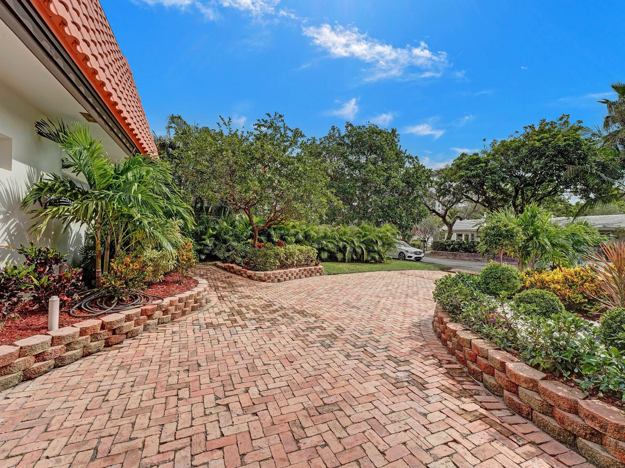 3261 Aqua Vista Drive