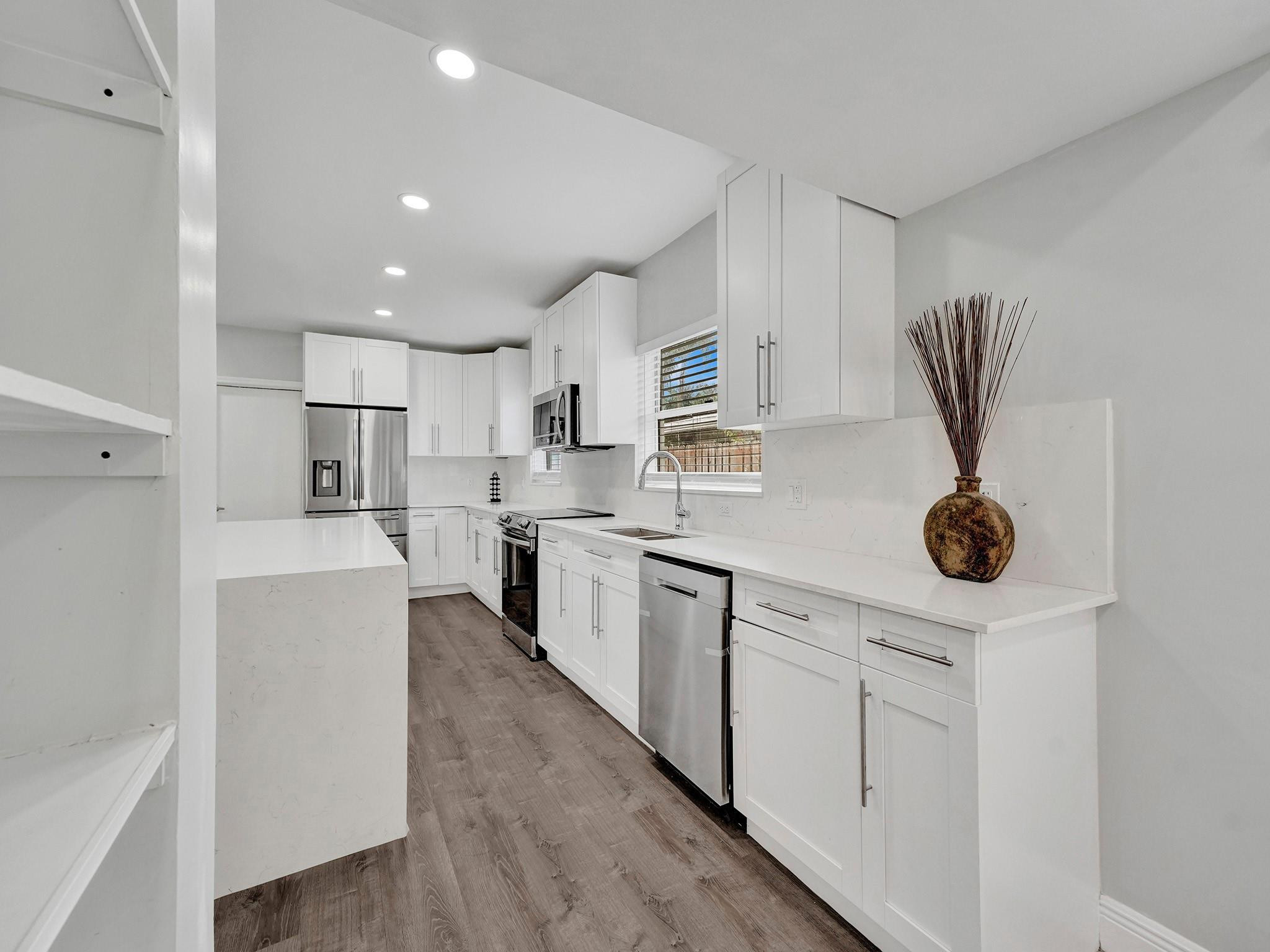 3261 Aqua Vista Drive