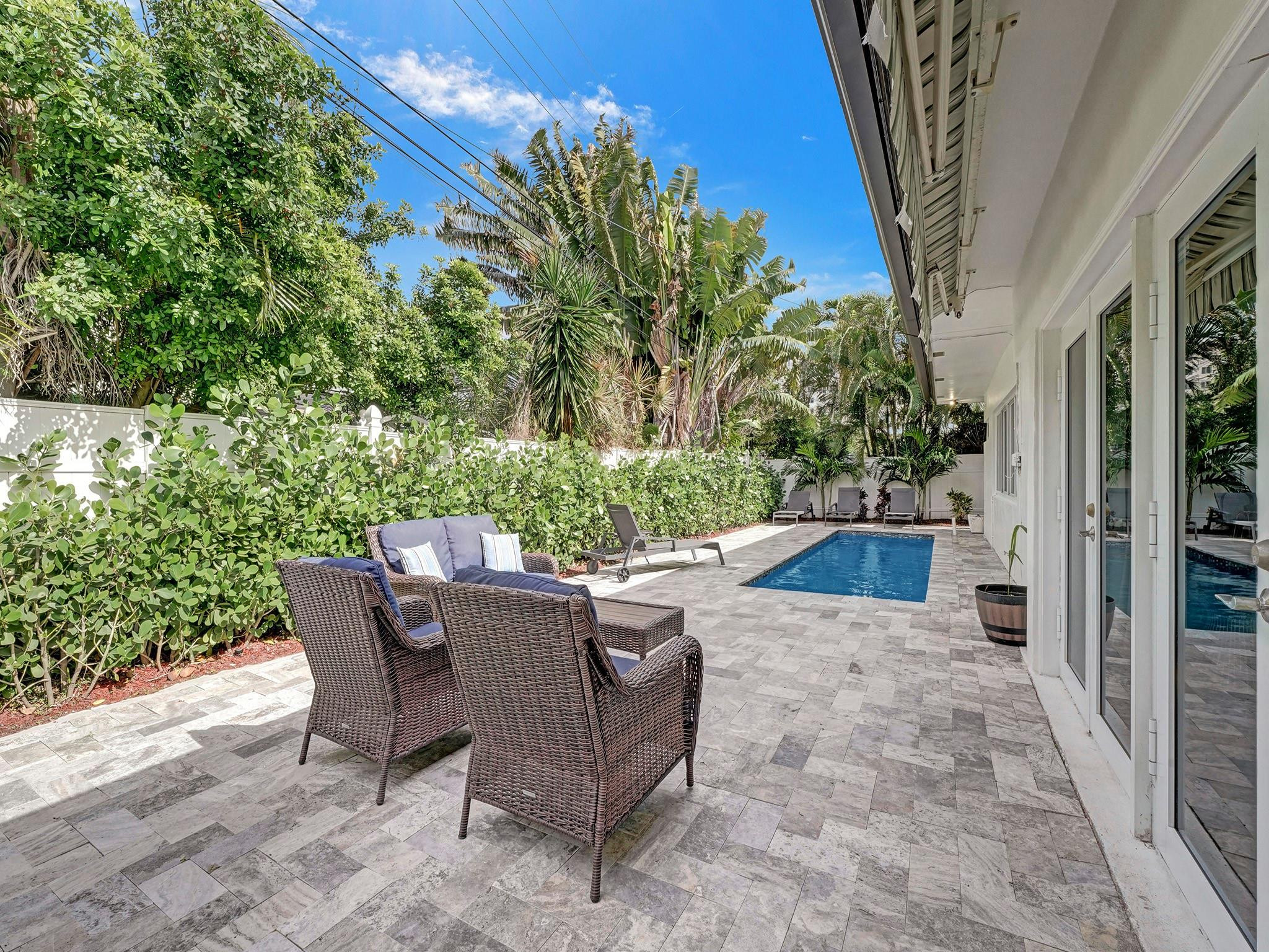 3261 Aqua Vista Drive