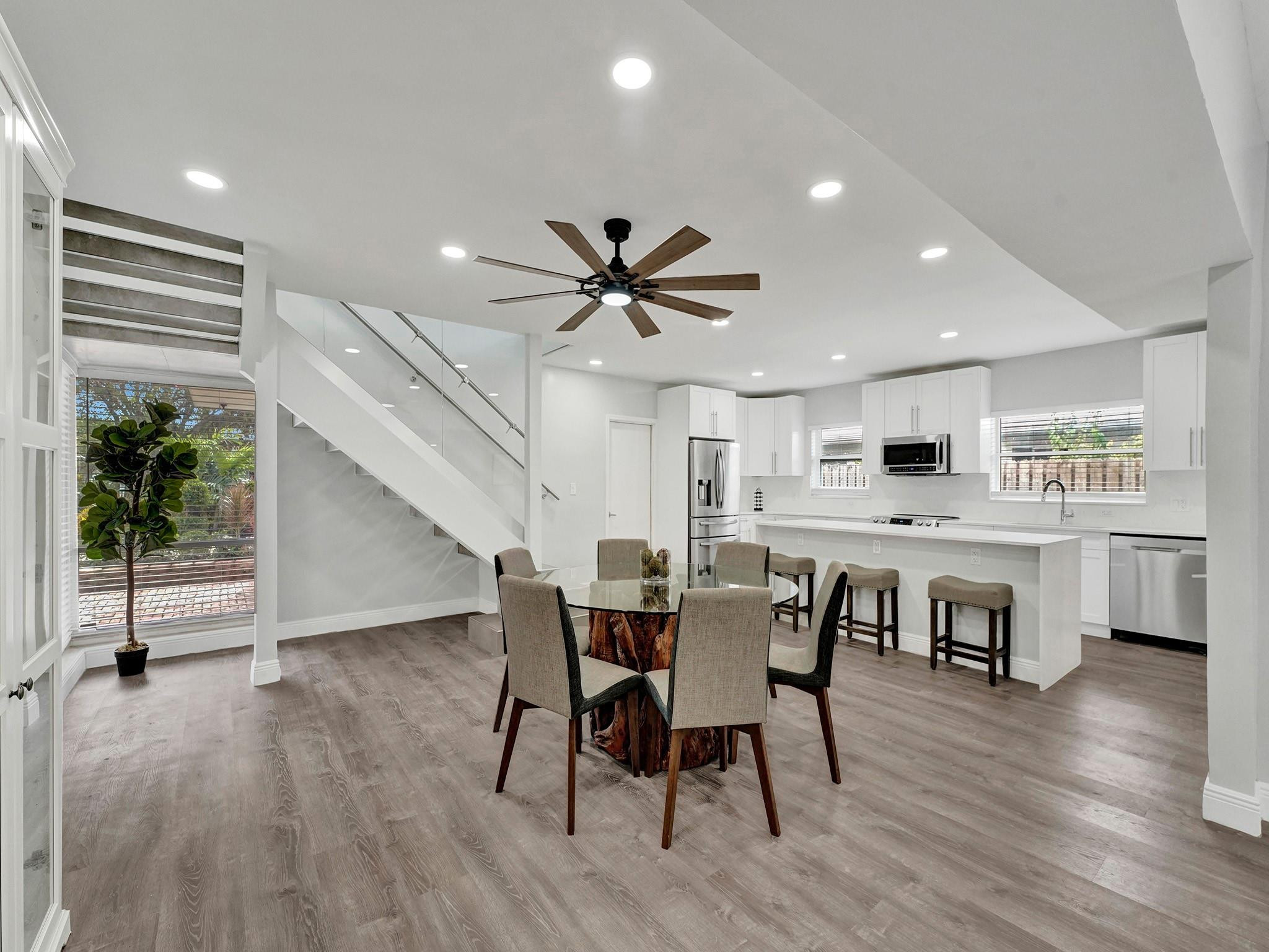 3261 Aqua Vista Drive