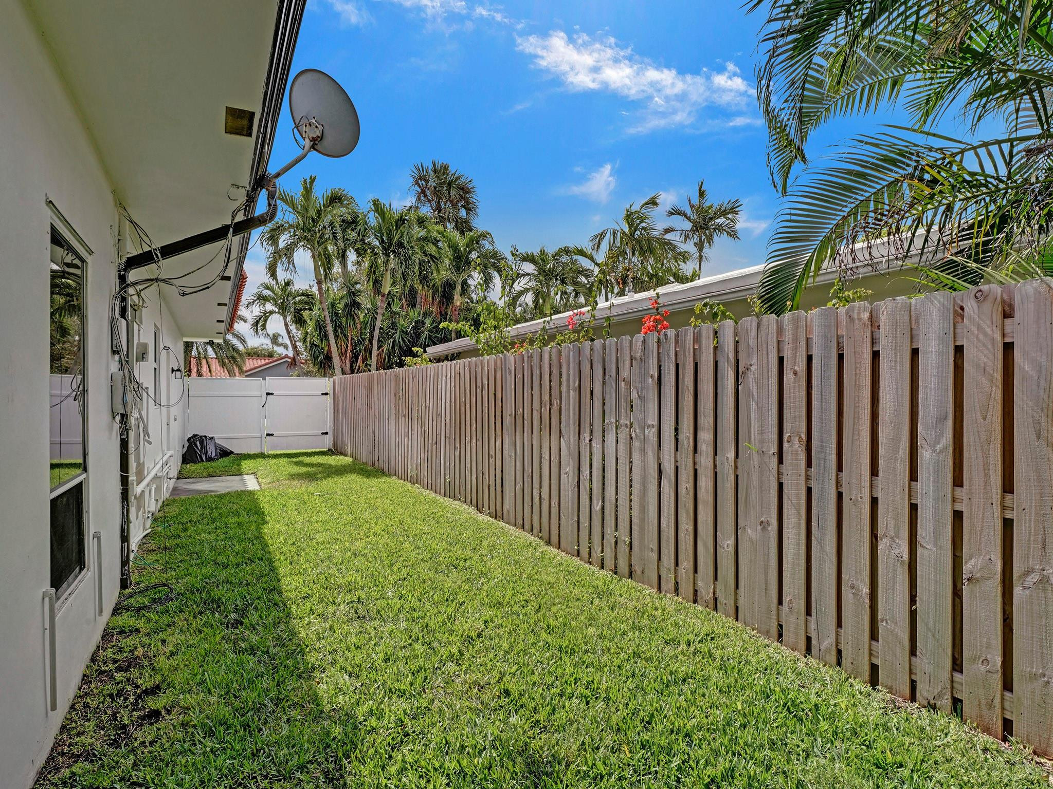 3261 Aqua Vista Drive