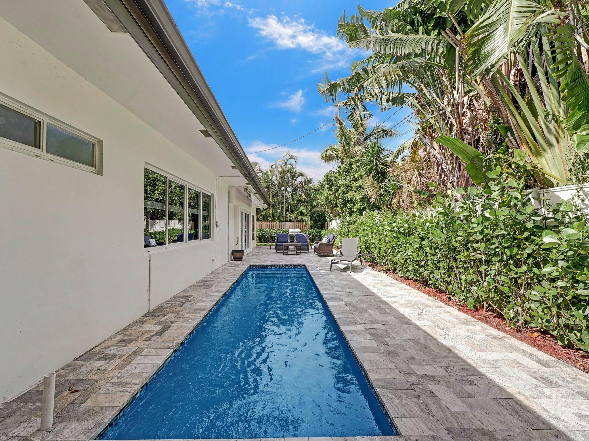 3261 Aqua Vista Drive