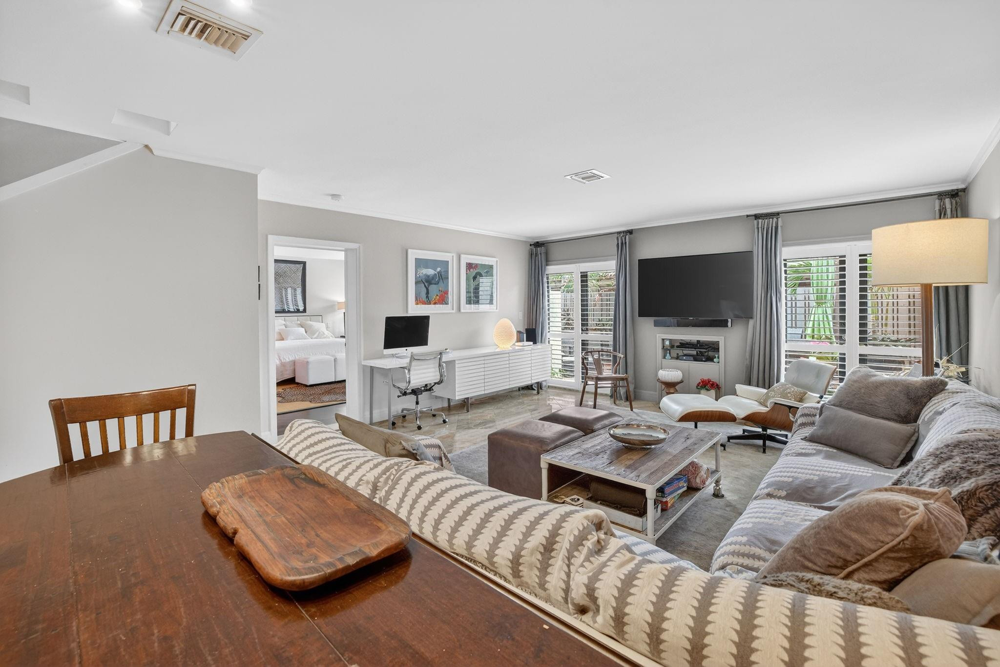 210 Washingtonia Avenue, Lauderdale-By-The-Sea