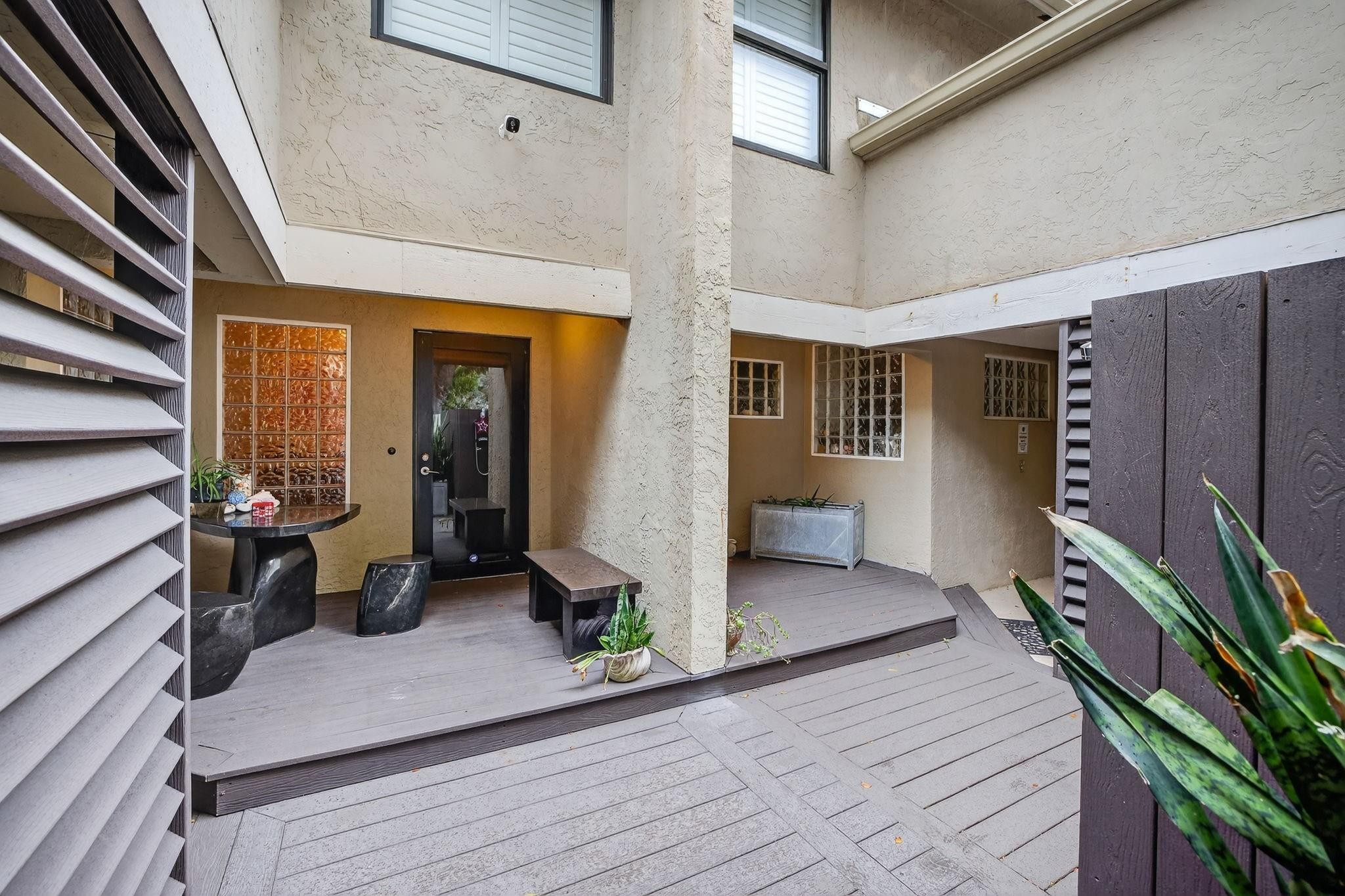 210 Washingtonia Avenue, Lauderdale-By-The-Sea