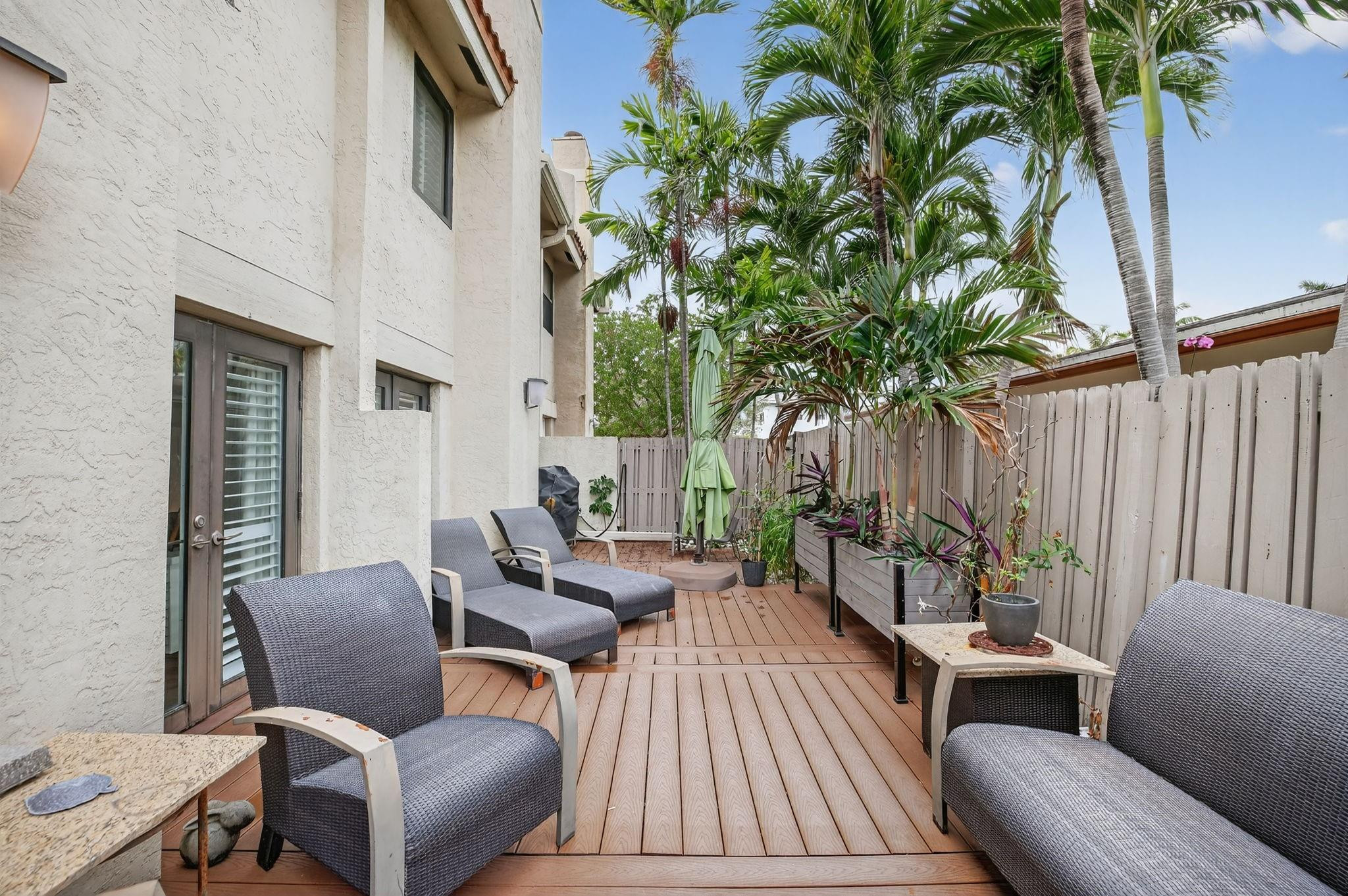 210 Washingtonia Avenue, Lauderdale-By-The-Sea