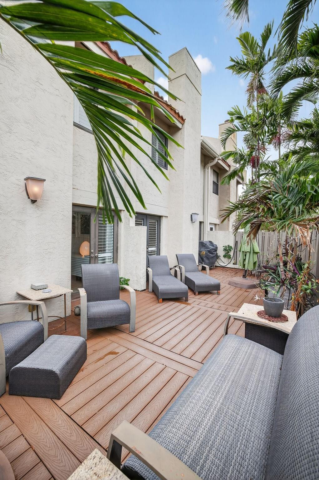 210 Washingtonia Avenue, Lauderdale-By-The-Sea