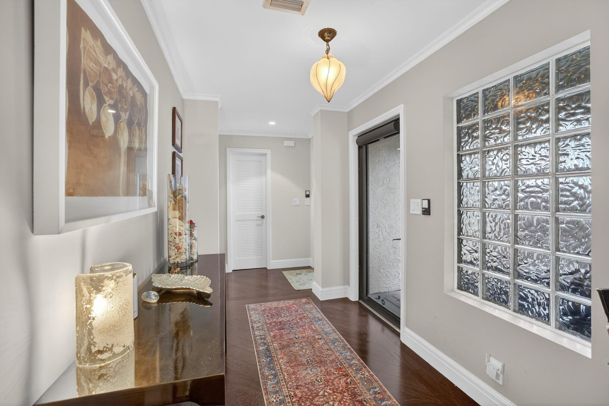 210 Washingtonia Avenue, Lauderdale-By-The-Sea