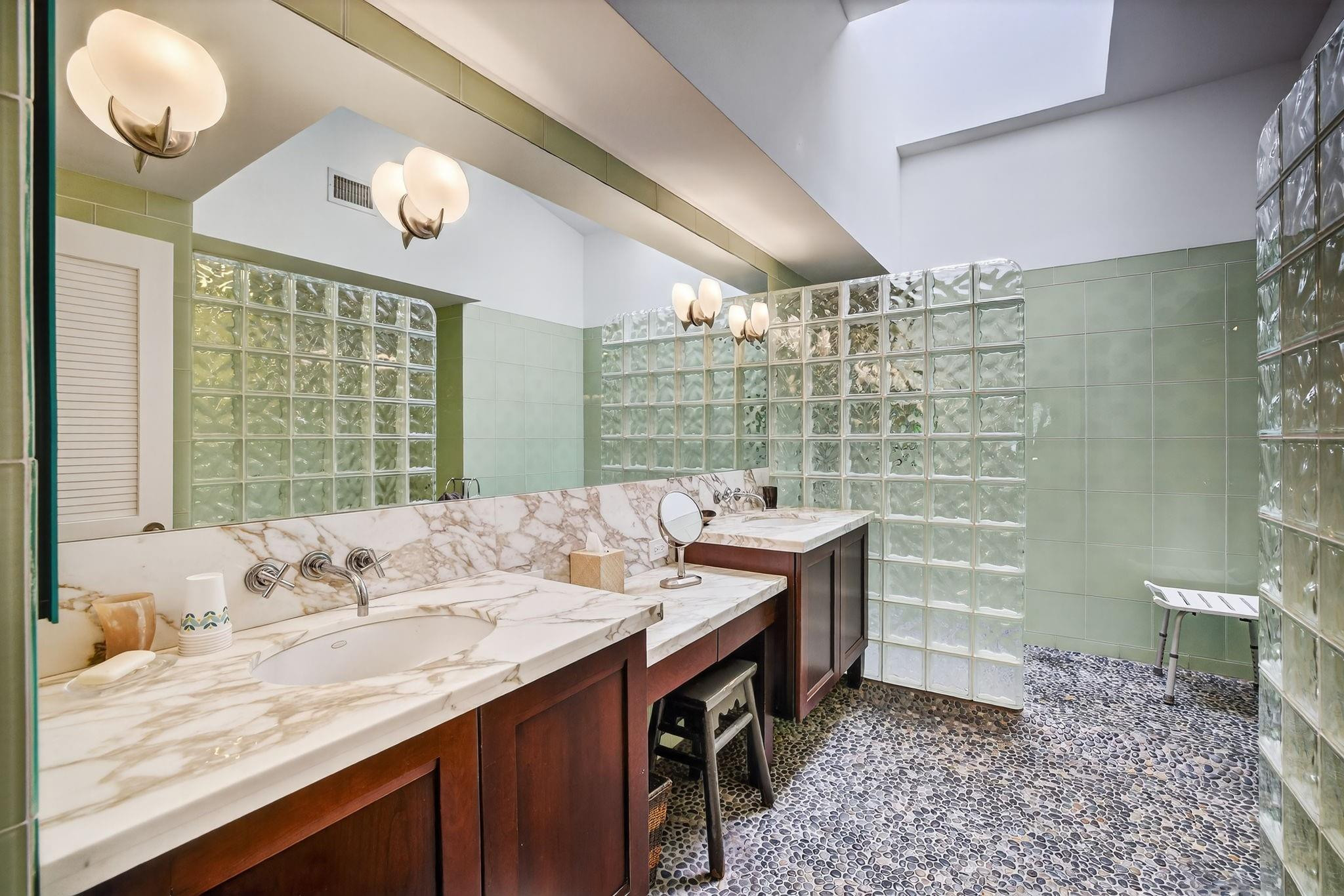 210 Washingtonia Avenue, Lauderdale-By-The-Sea