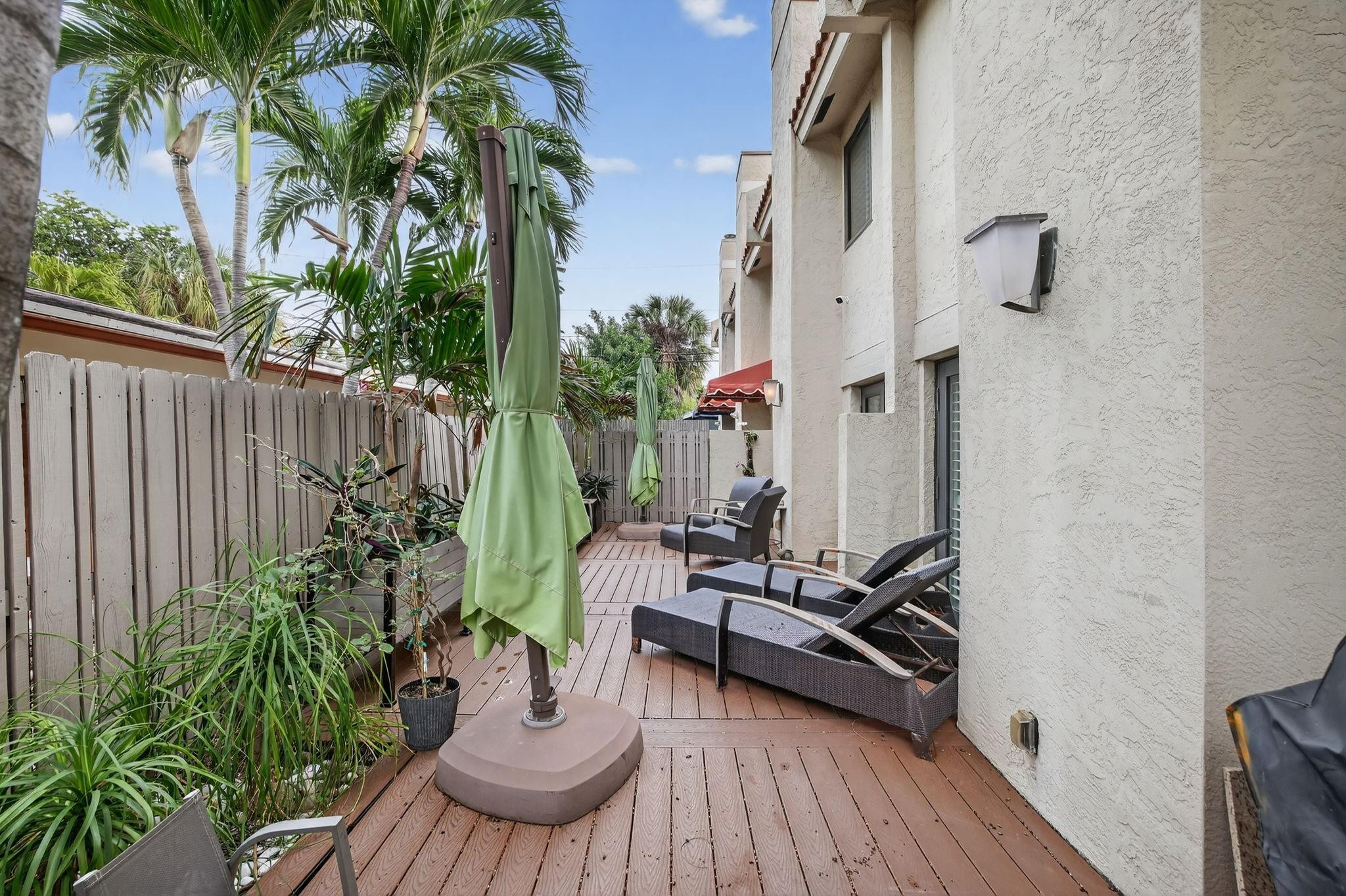 210 Washingtonia Avenue, Lauderdale-By-The-Sea