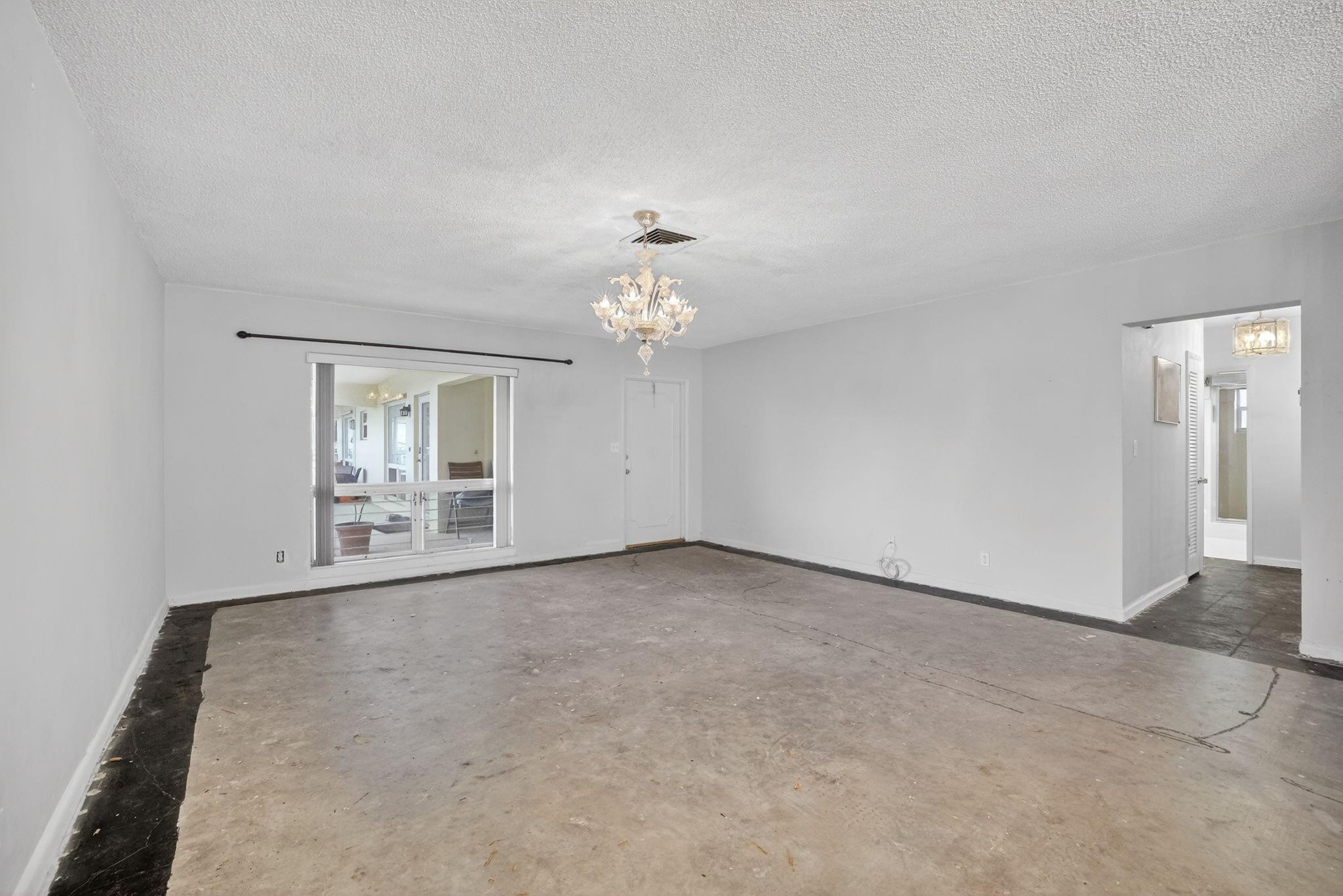 2755 NE 28th Avenue E2