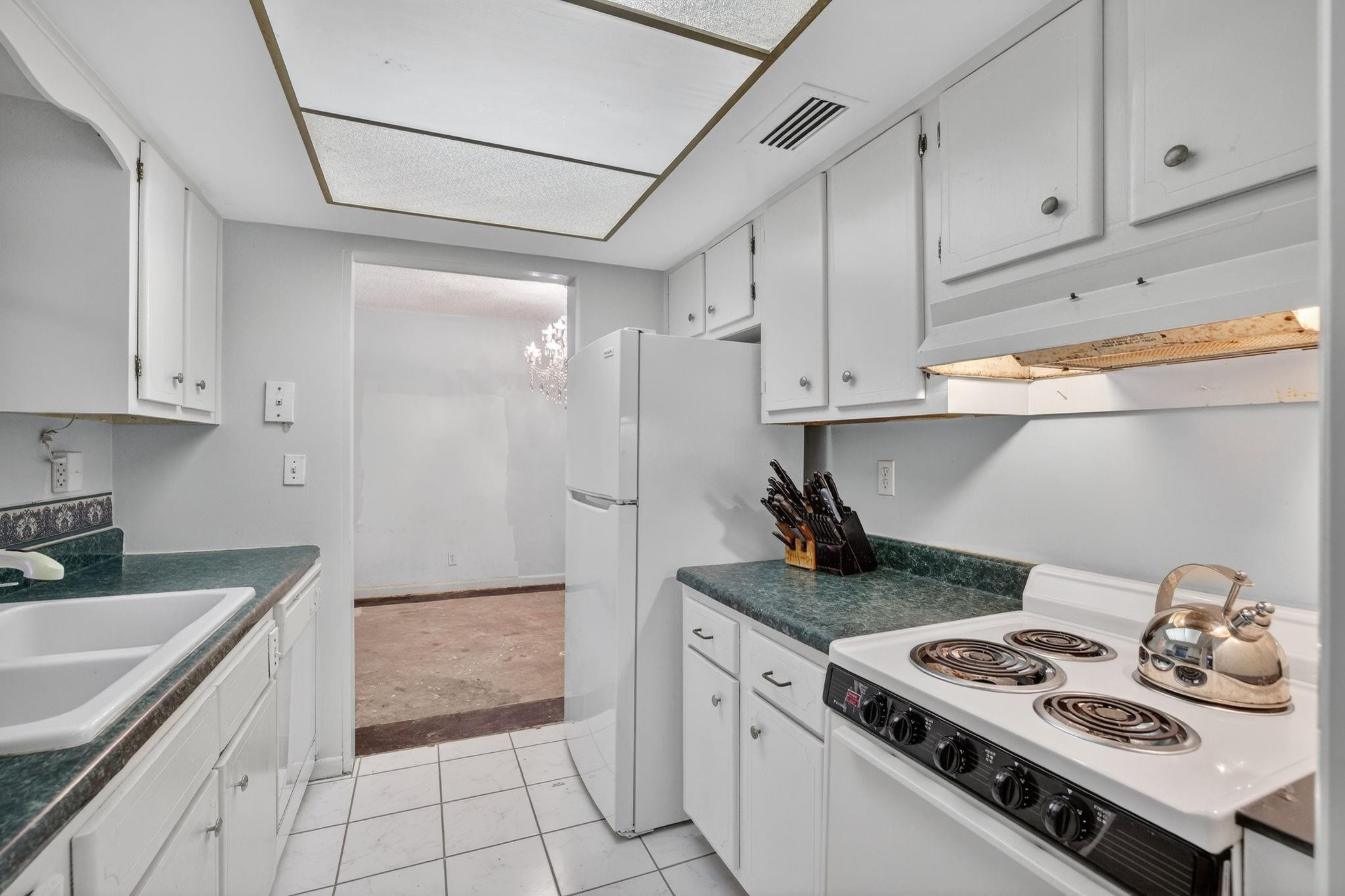 2755 NE 28th Avenue E2