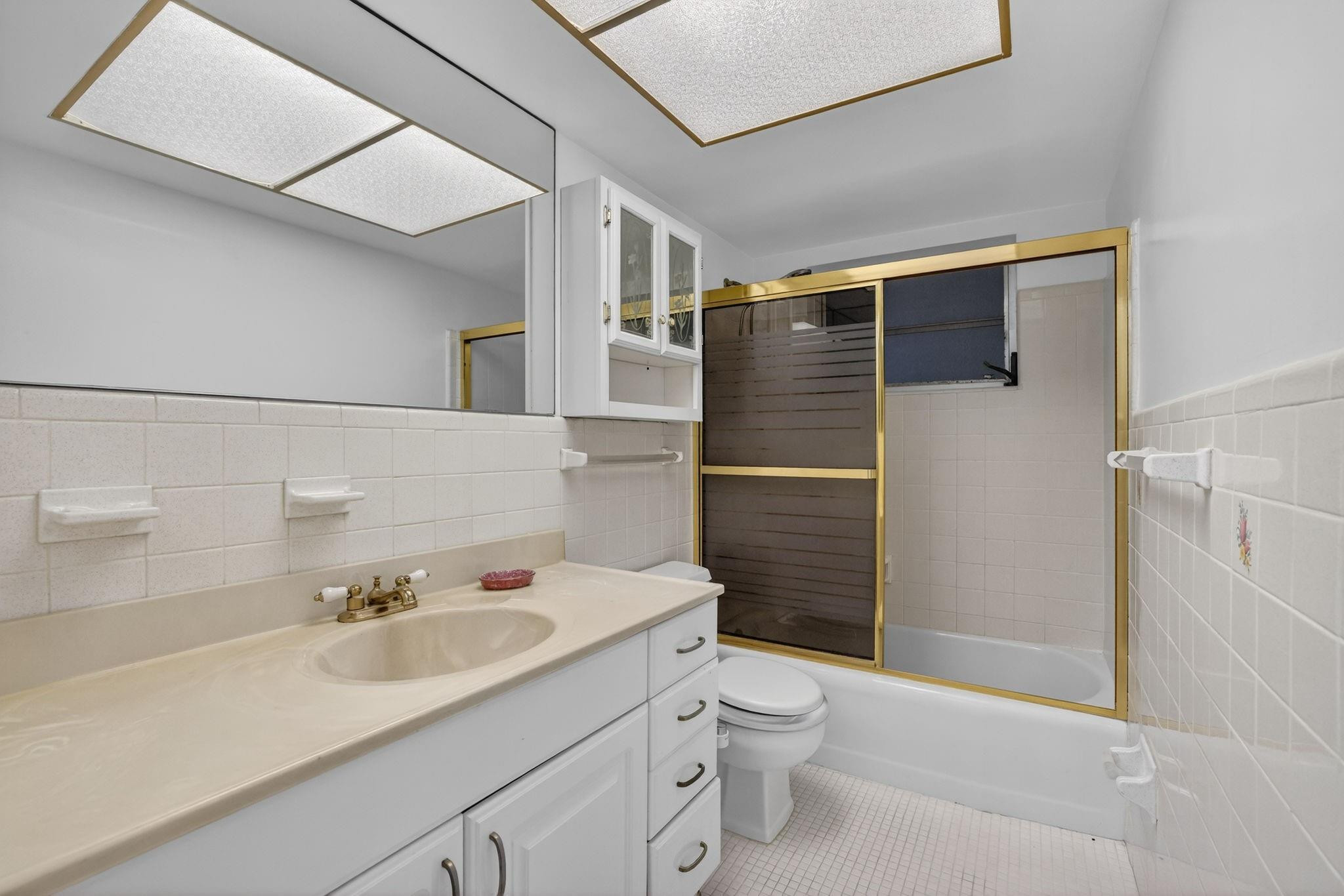 2755 NE 28th Avenue E2