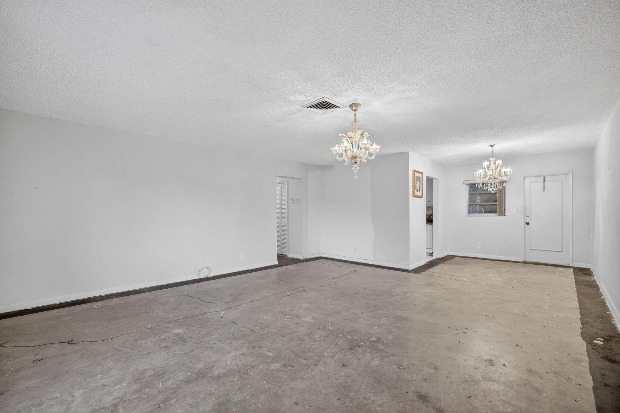 2755 NE 28th Avenue E2