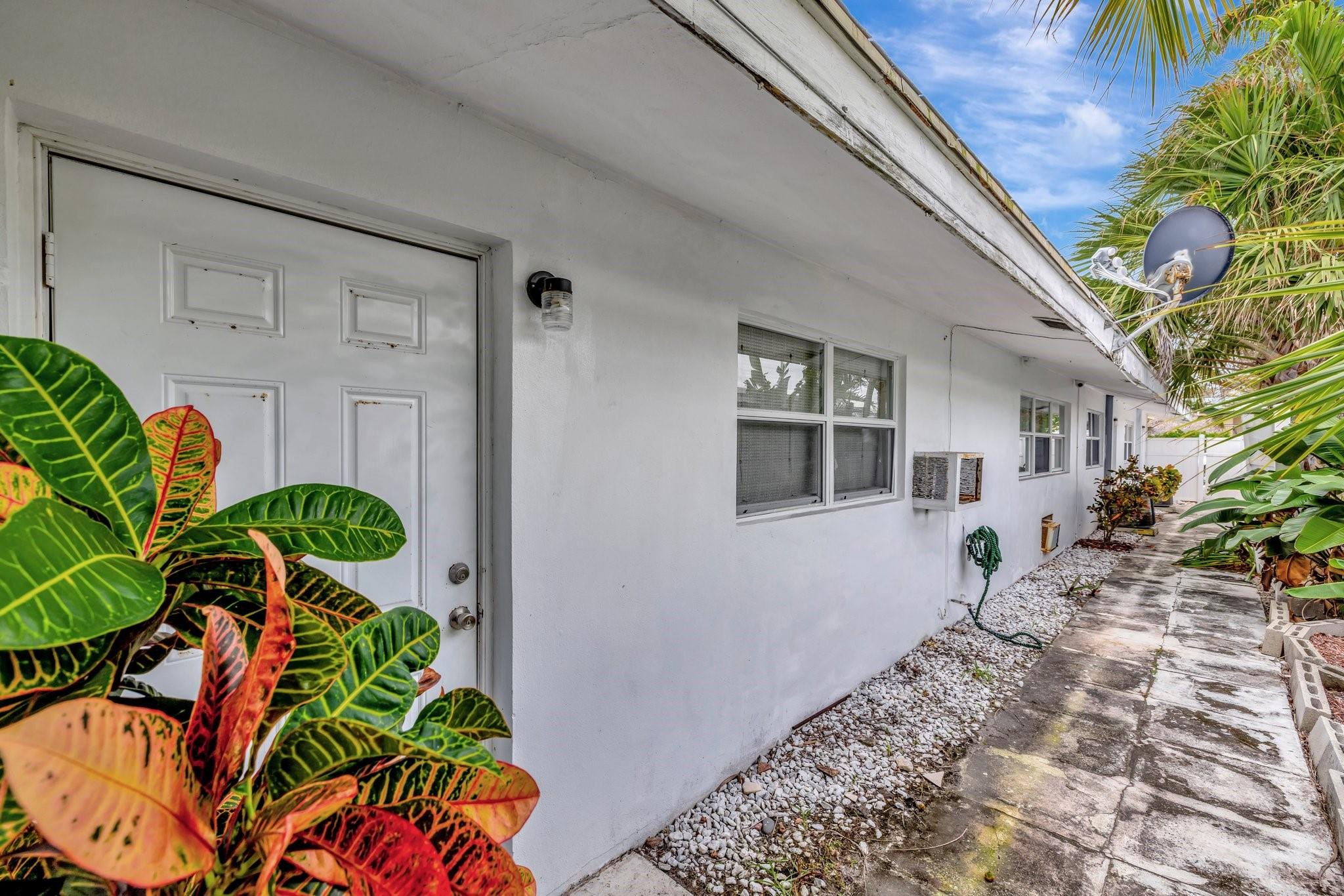 4548 N Ocean 2, Lauderdale-By-The-Sea Unit: 2
