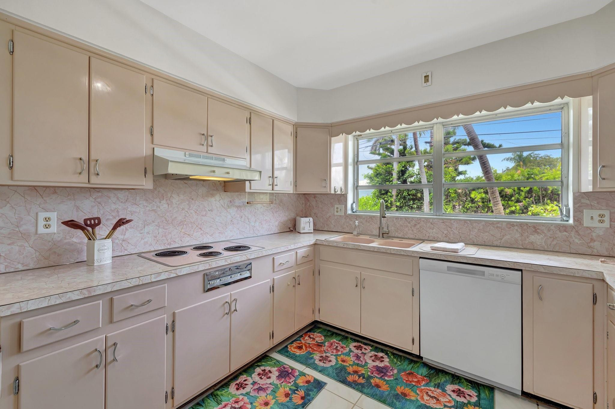 259 Corsair Avenue, Lauderdale-By-The-Sea