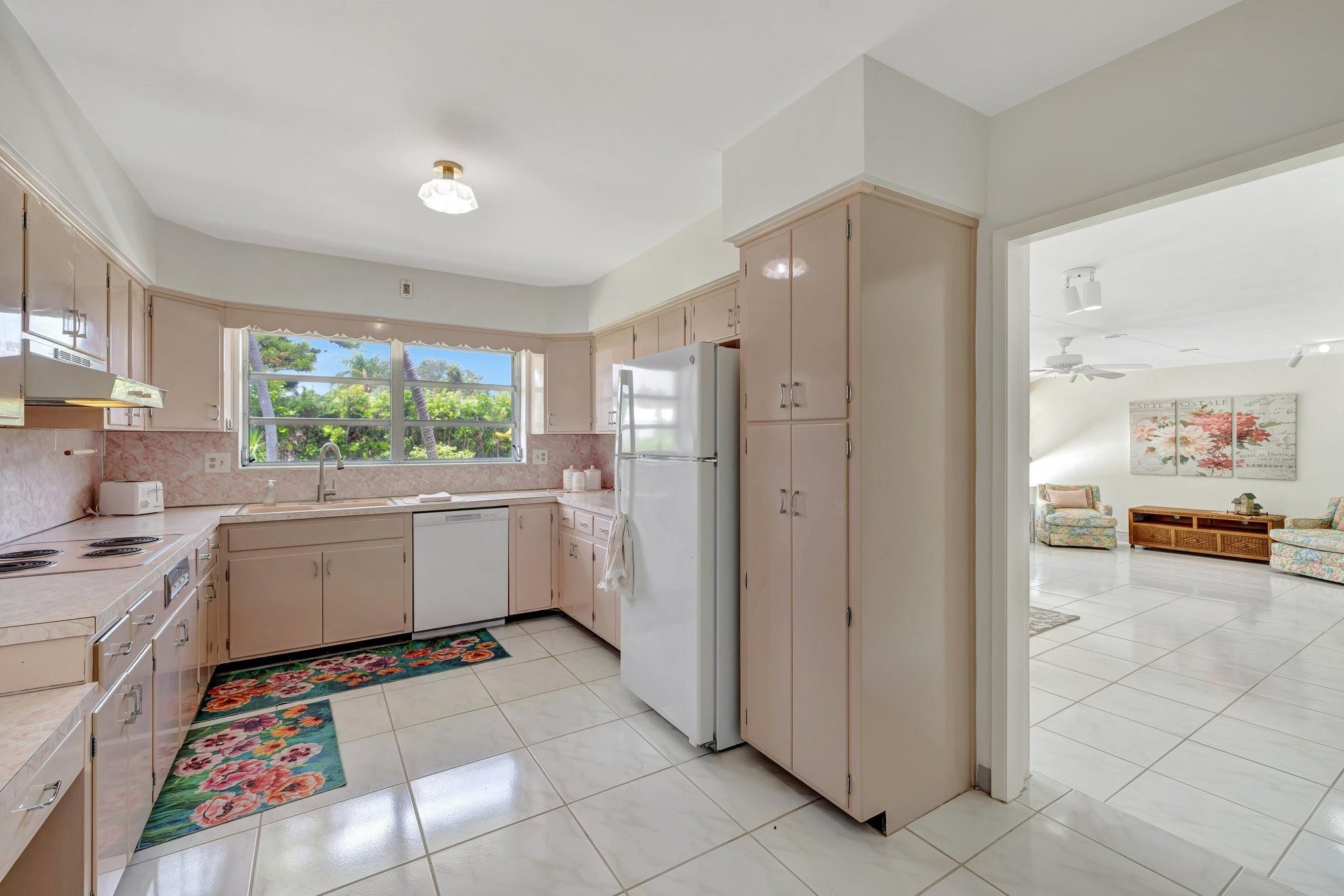 259 Corsair Avenue, Lauderdale-By-The-Sea