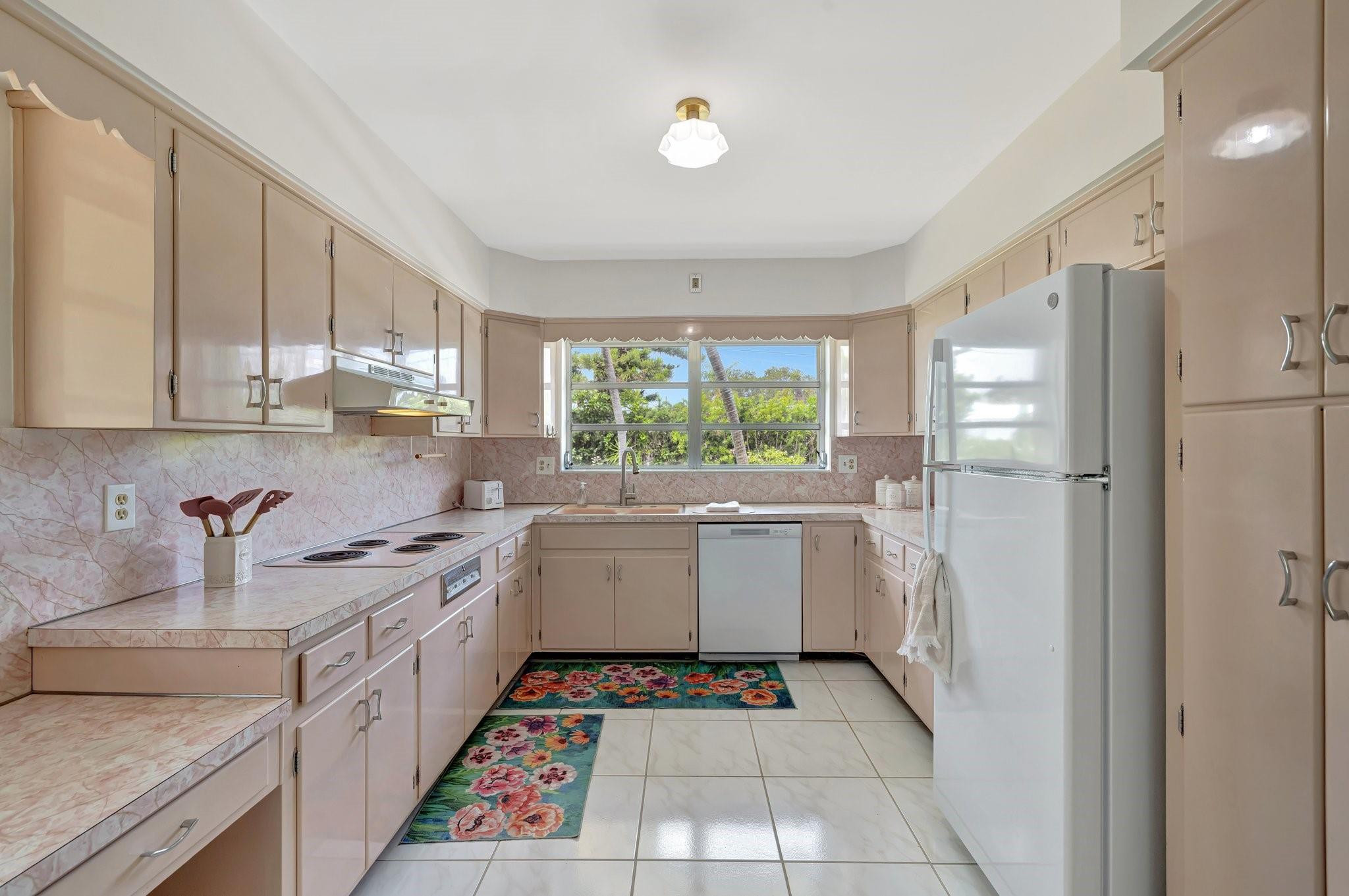 259 Corsair Avenue, Lauderdale-By-The-Sea