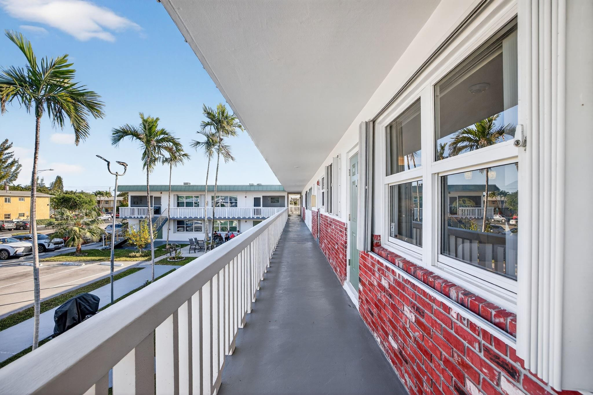 1354 N 12th Court 7B