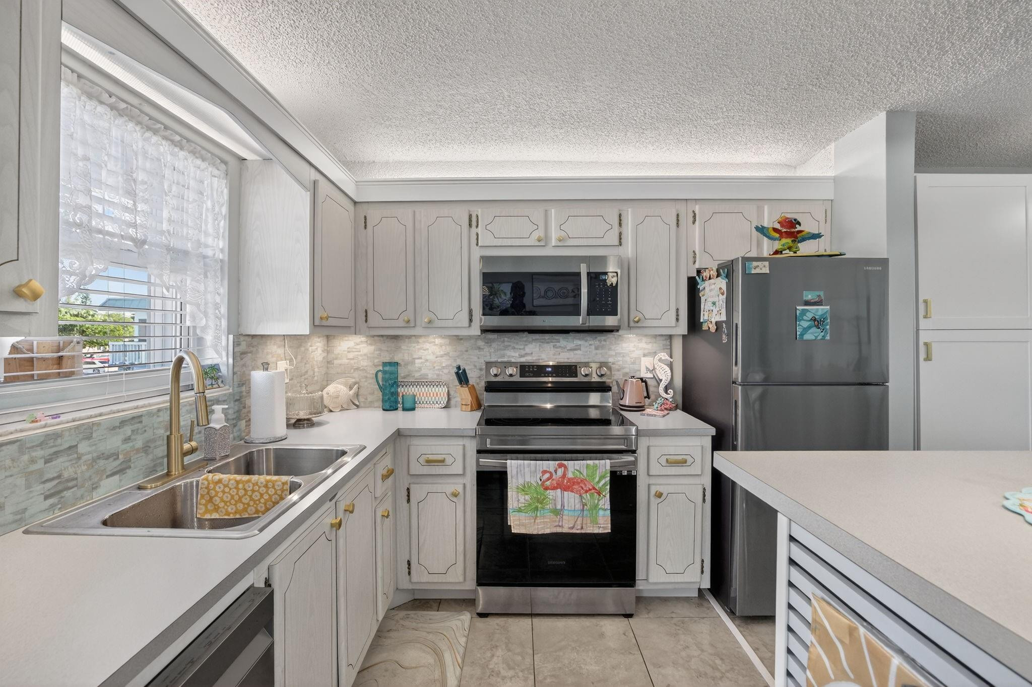 1354 N 12th Court 7B