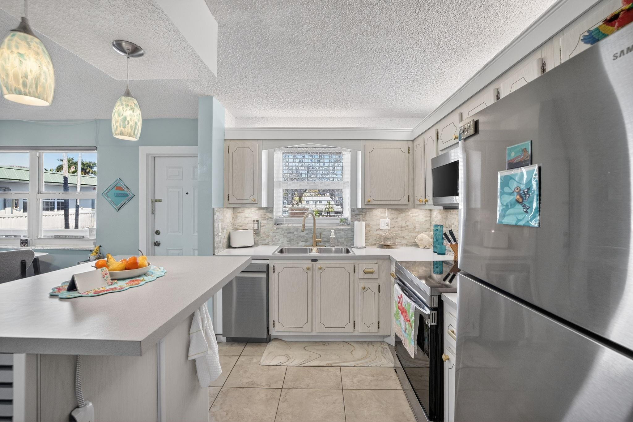 1354 N 12th Court 7B