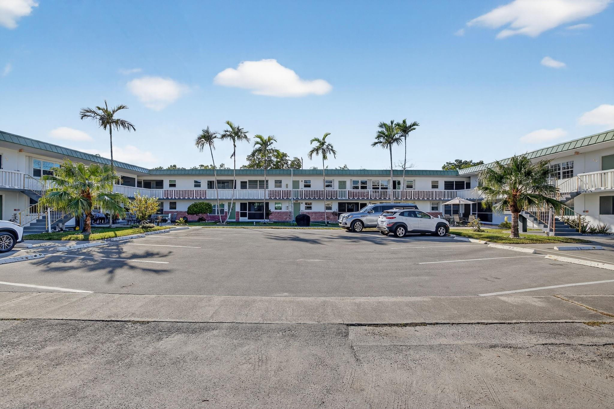 1354 N 12th Court 7B