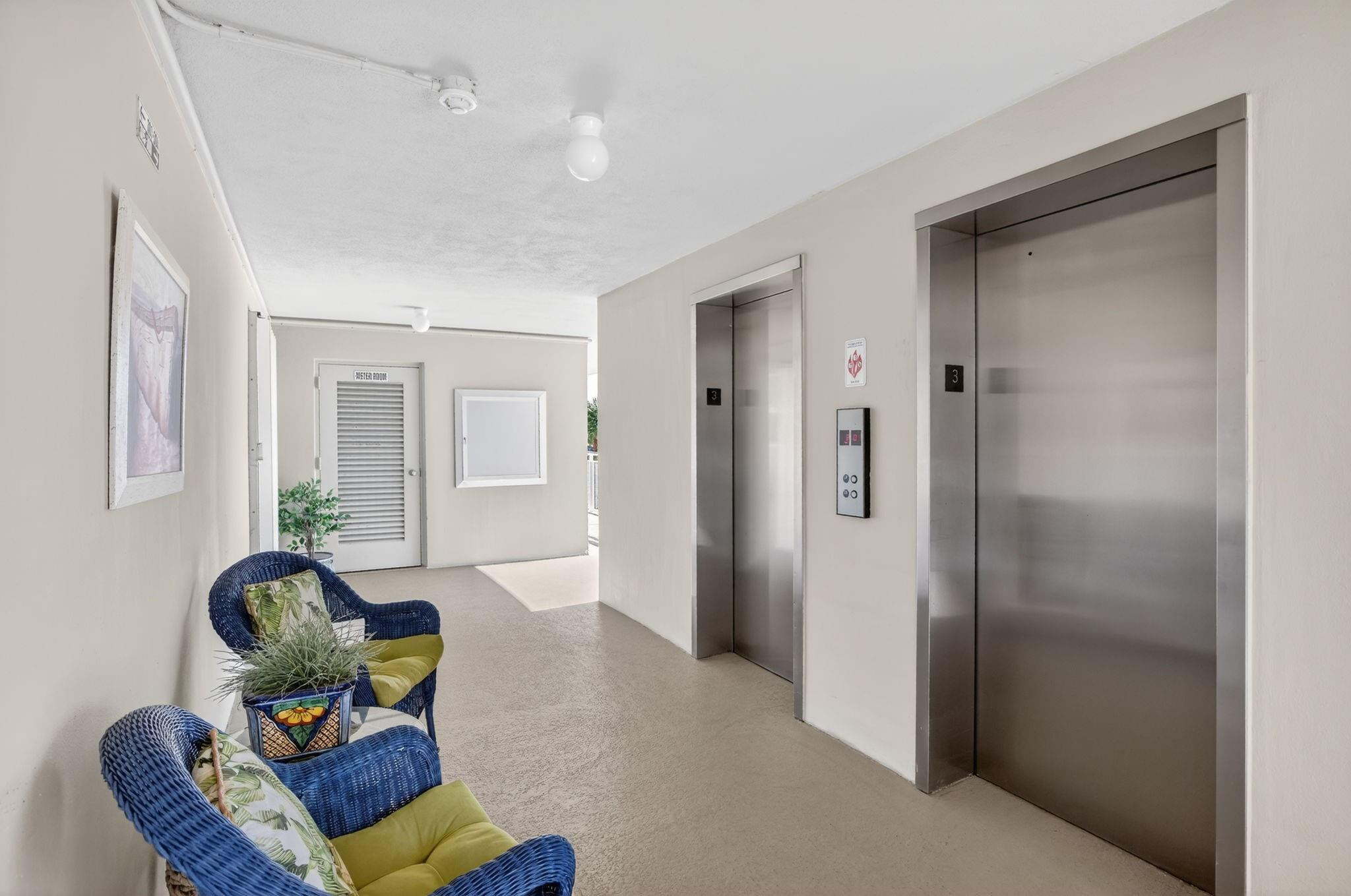 2611 N Riverside Drive 304