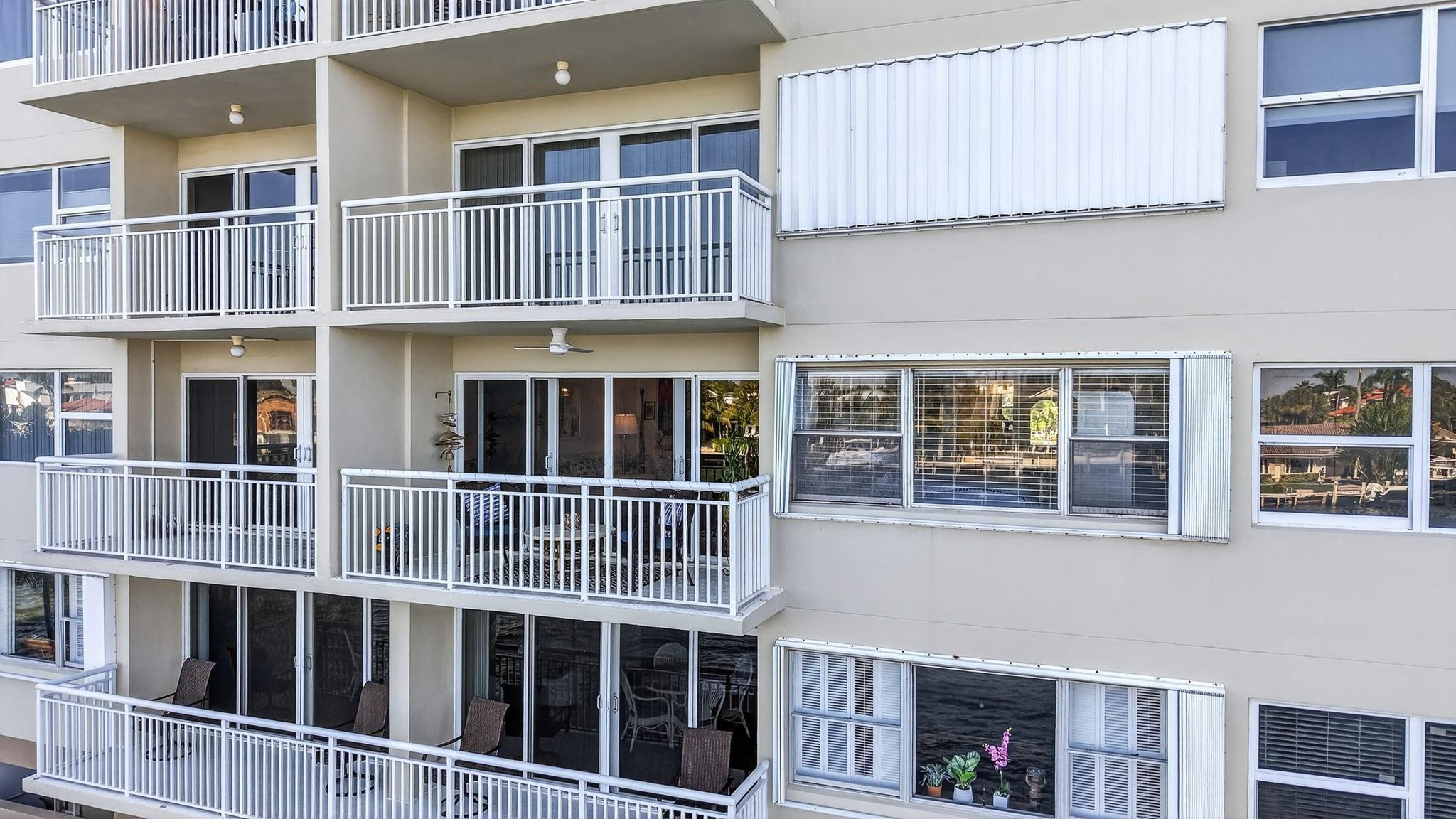 2611 N Riverside Drive 304