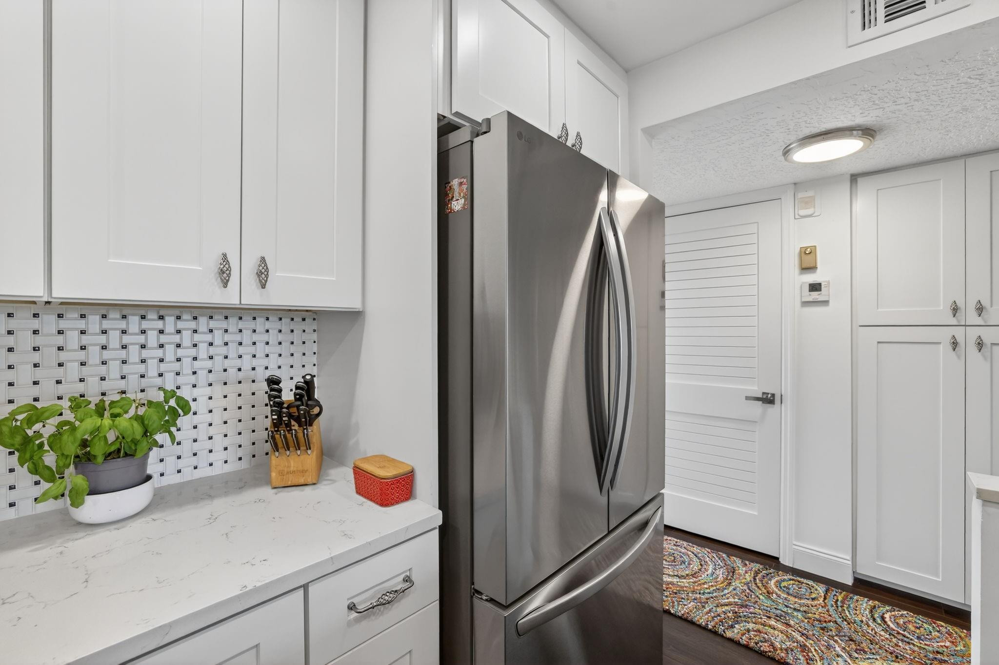 2611 N Riverside Drive 304