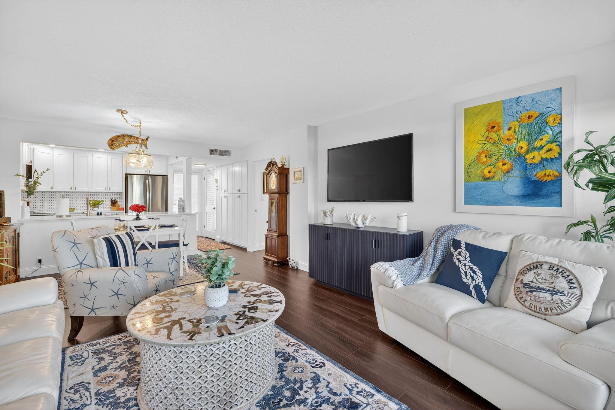 2611 N Riverside Drive 304