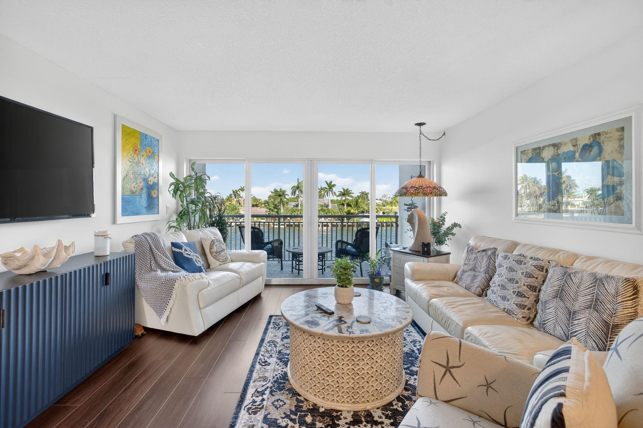 2611 N Riverside Drive 304