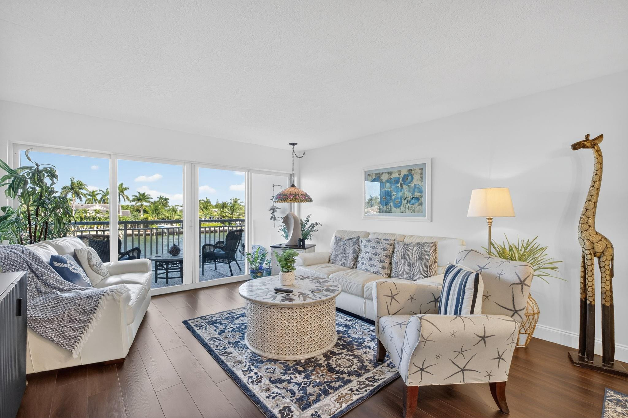 2611 N Riverside Drive 304