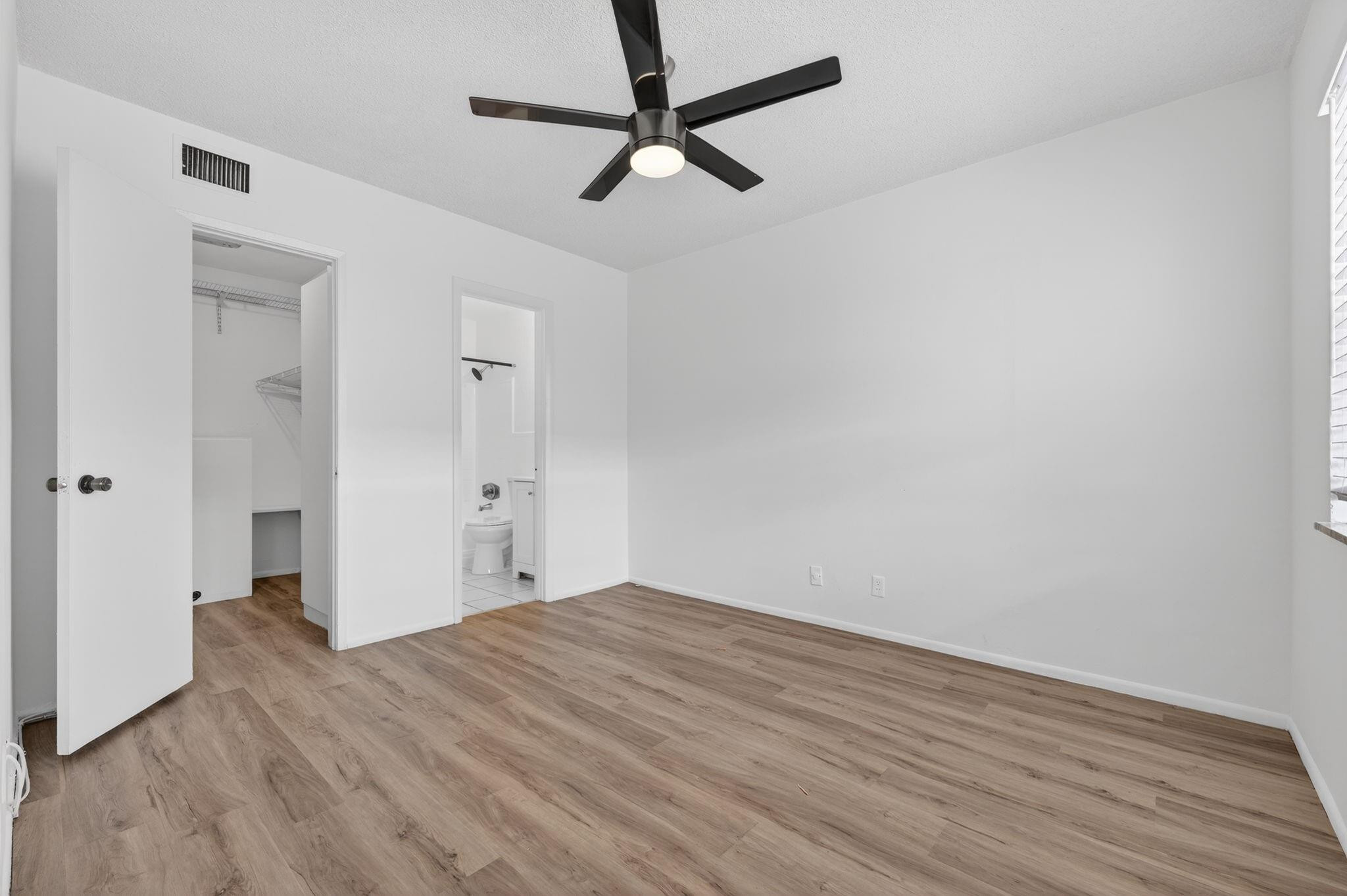 2503 N Ocean Boulevard 6