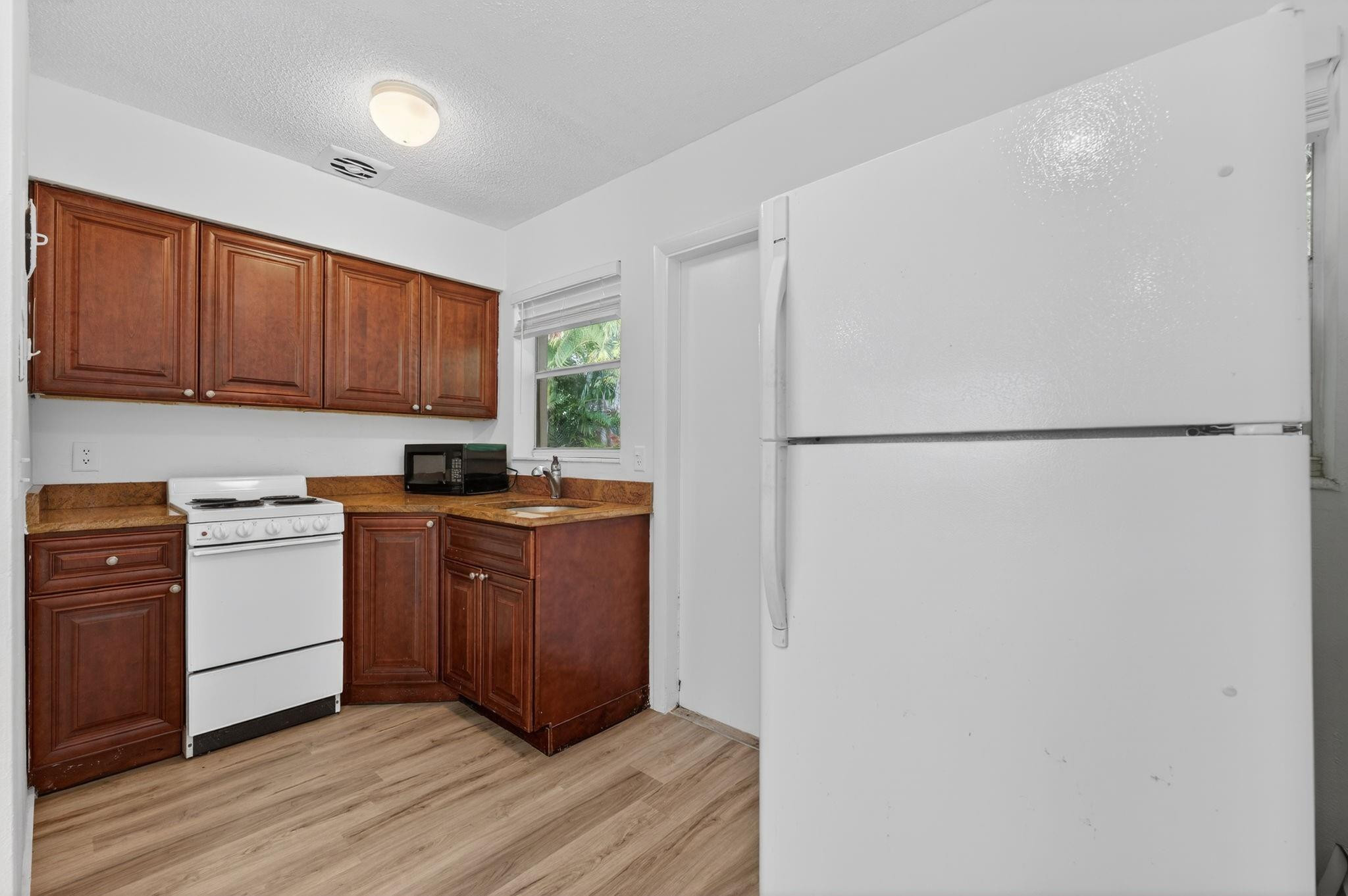 2503 N Ocean Boulevard 6