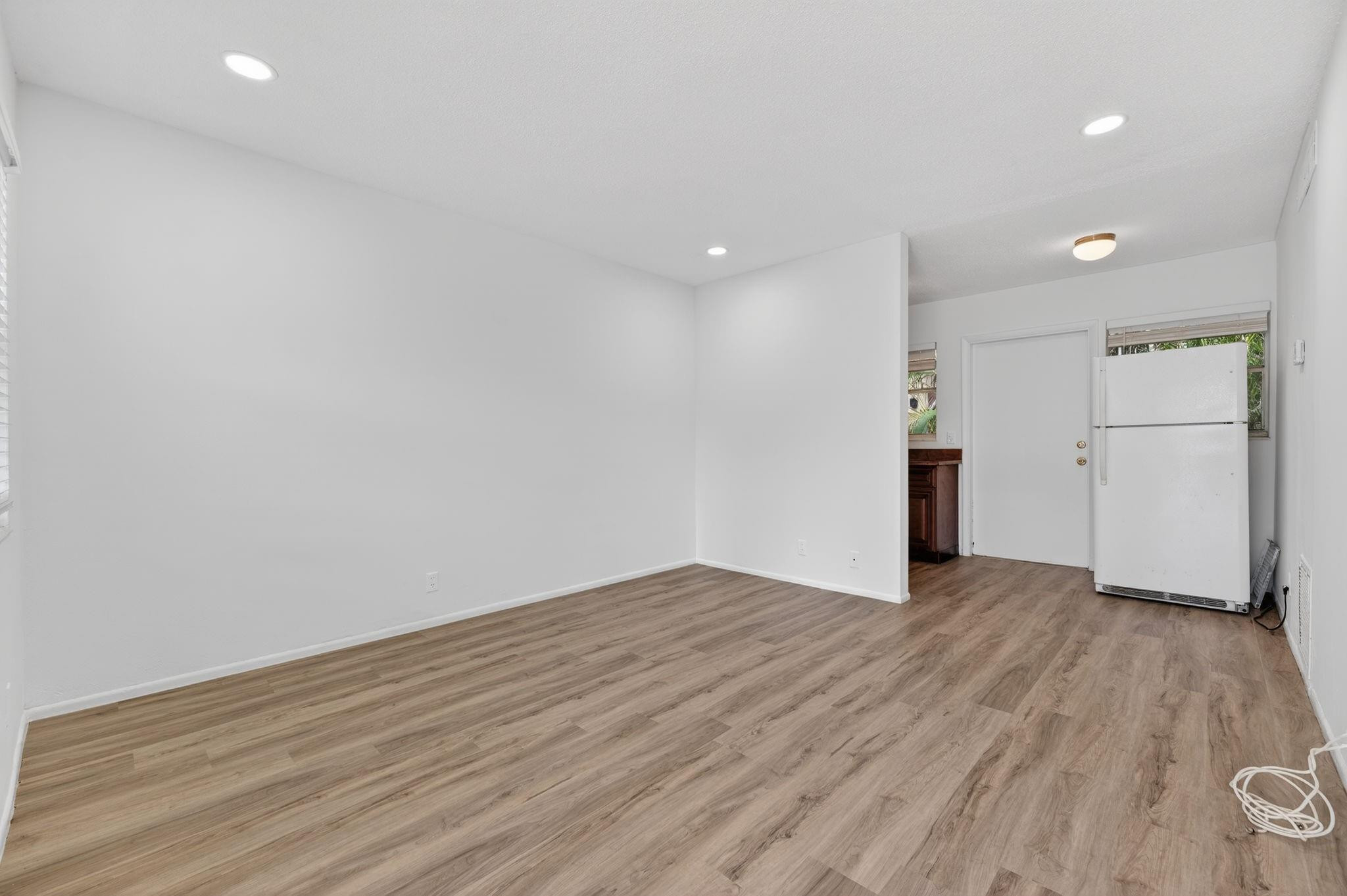 2503 N Ocean Boulevard 6