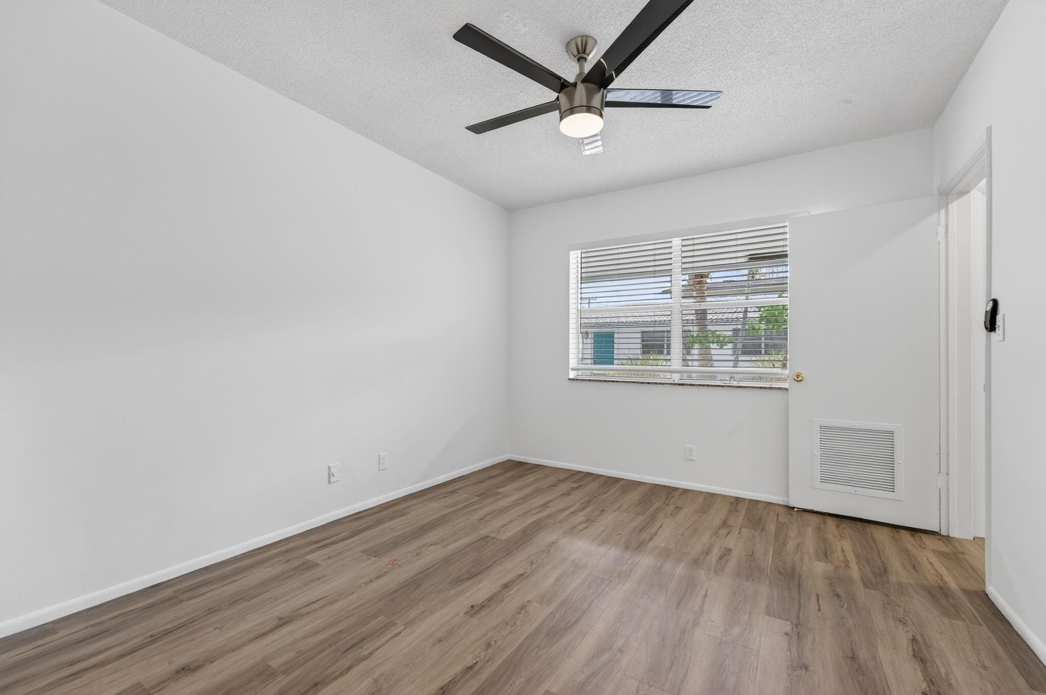 2503 N Ocean Boulevard 6