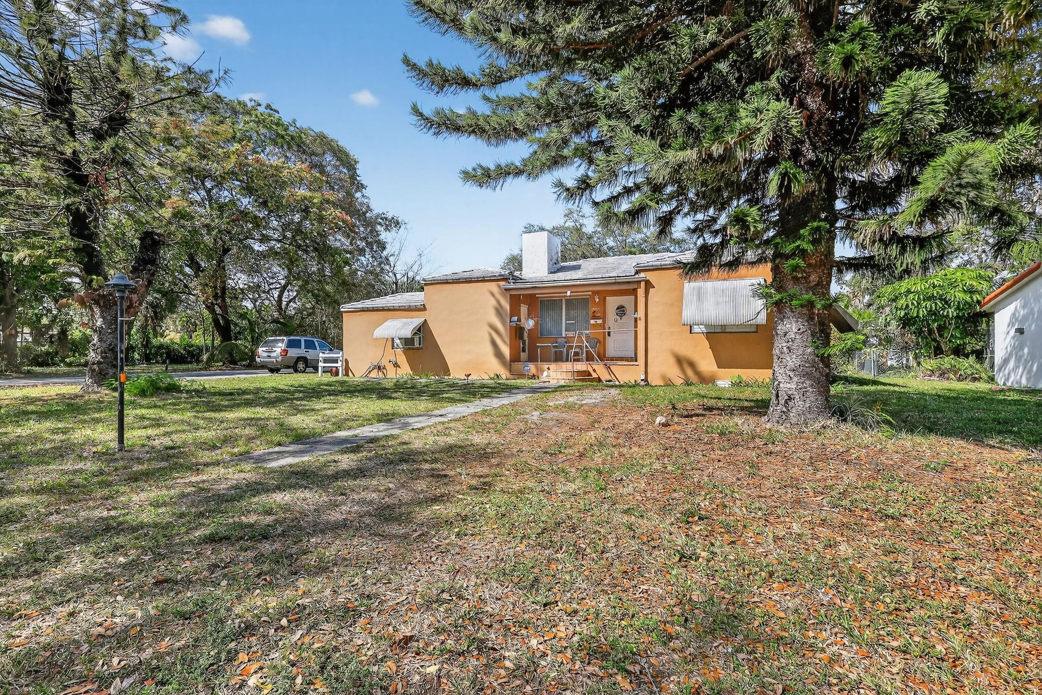 707 NE 113th Street