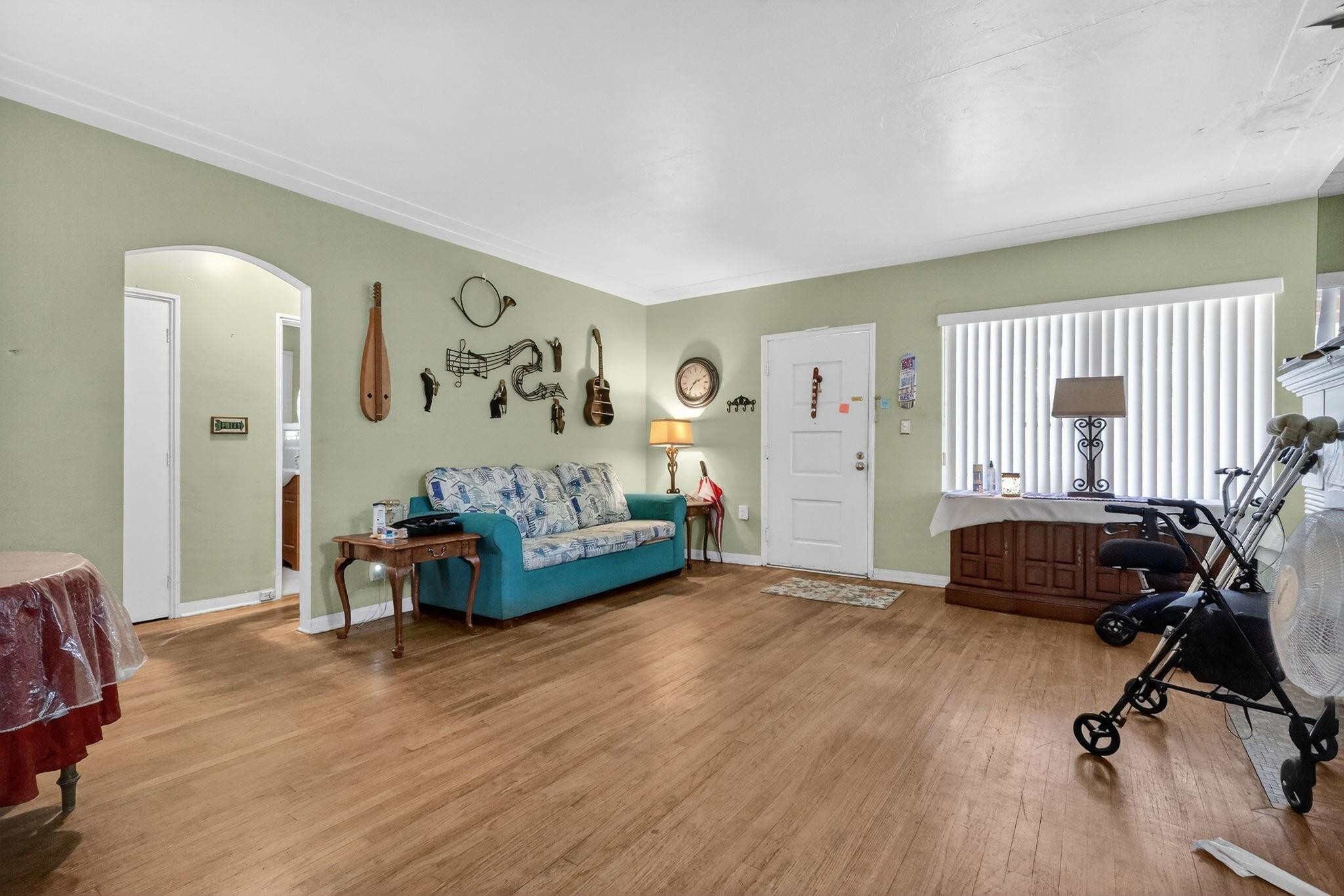 707 NE 113th Street